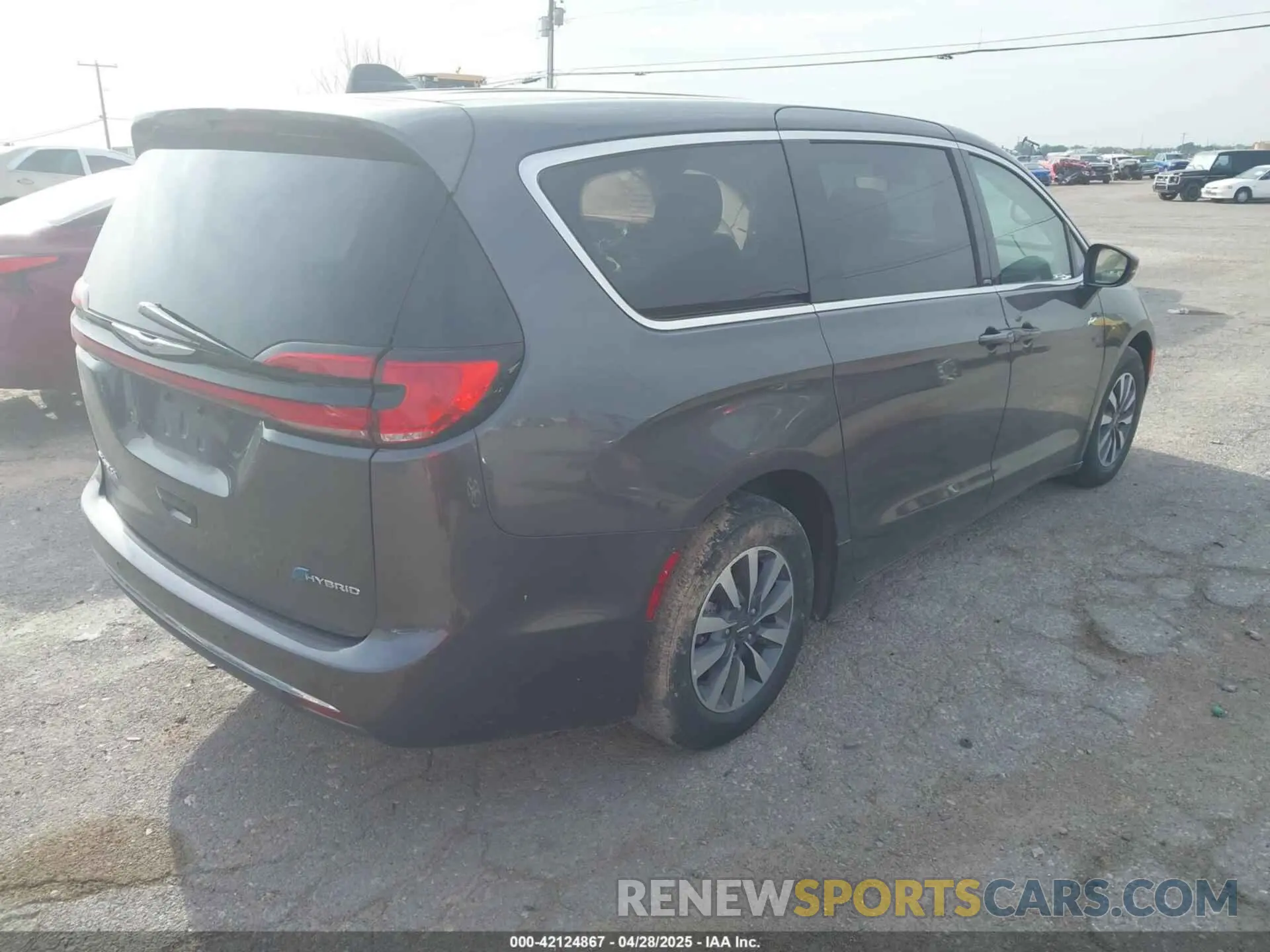 4 Photograph of a damaged car 2C4RC1L73PR598923 CHRYSLER PACIFICA HYBRID 2023