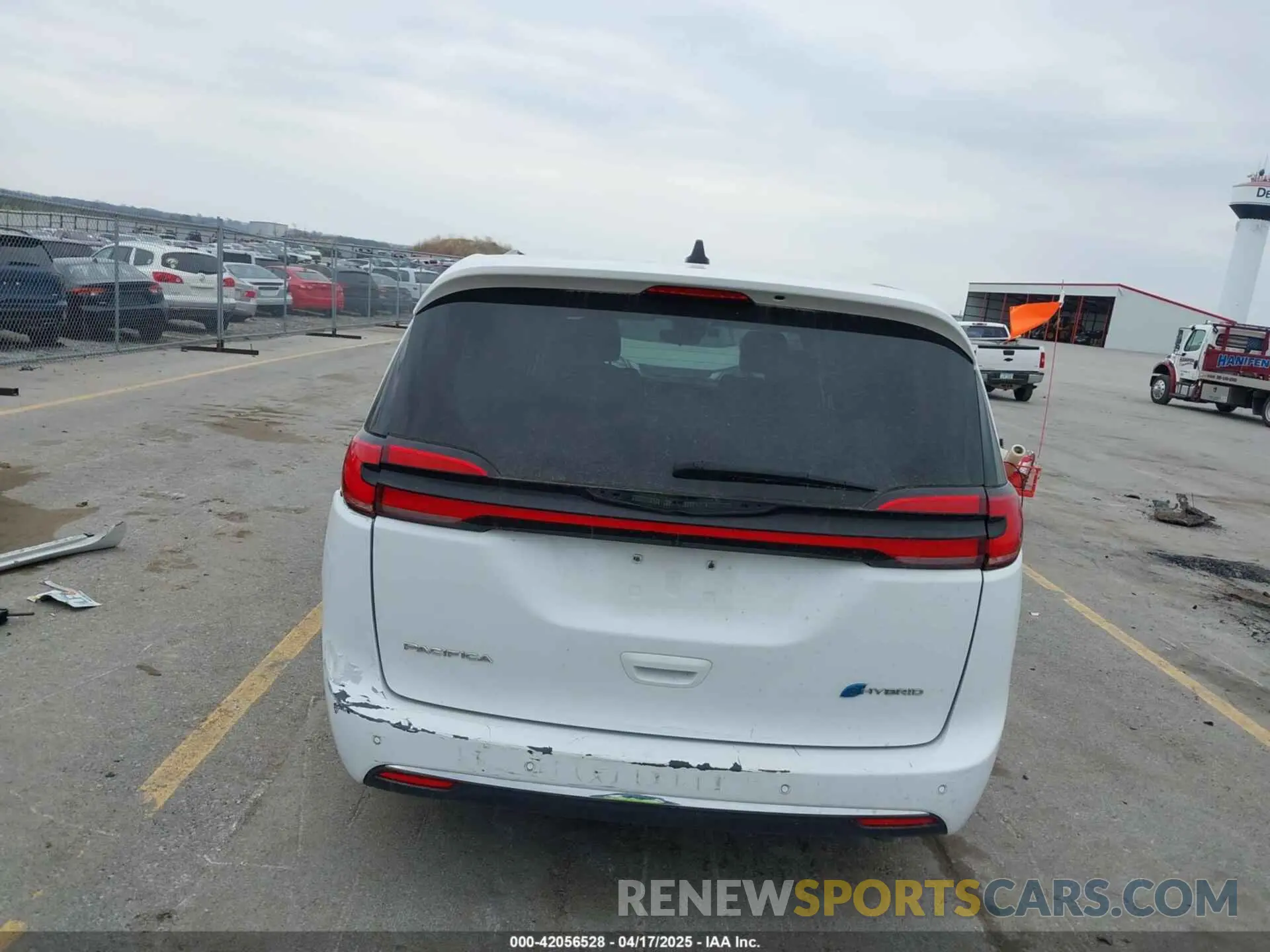19 Photograph of a damaged car 2C4RC1L74PR540870 CHRYSLER PACIFICA HYBRID 2023