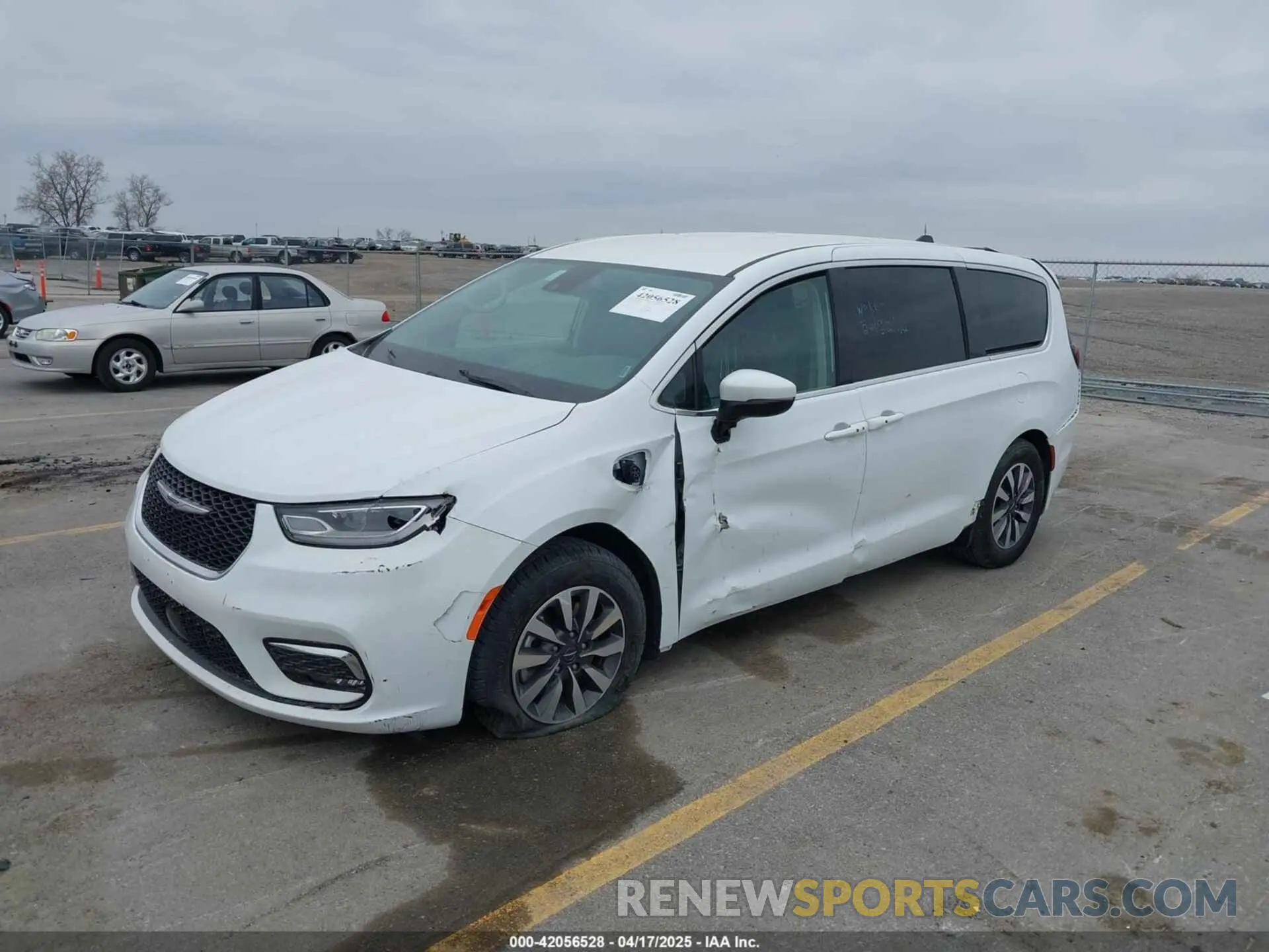 2 Photograph of a damaged car 2C4RC1L74PR540870 CHRYSLER PACIFICA HYBRID 2023