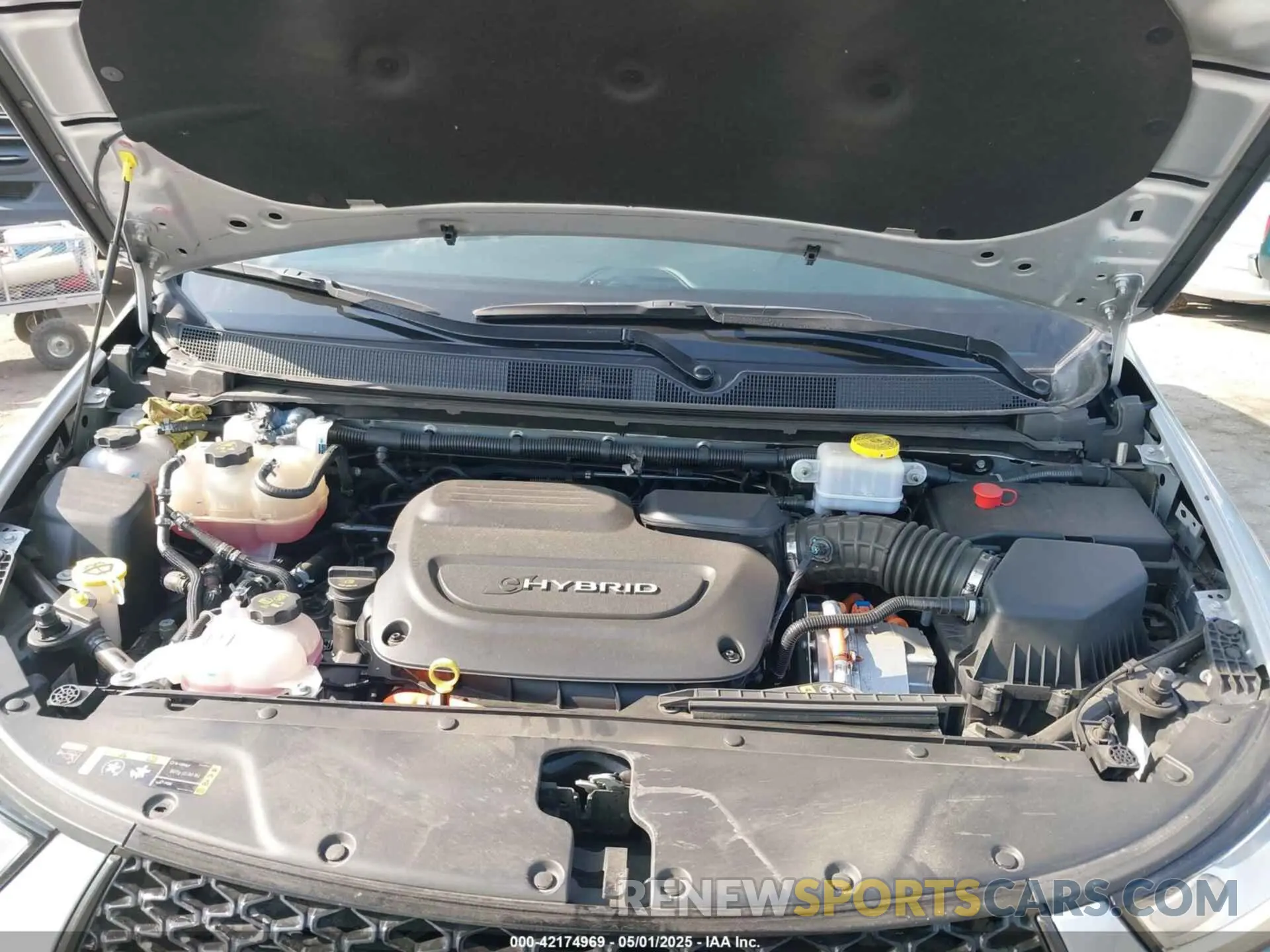 10 Photograph of a damaged car 2C4RC1L74PR593522 CHRYSLER PACIFICA HYBRID 2023