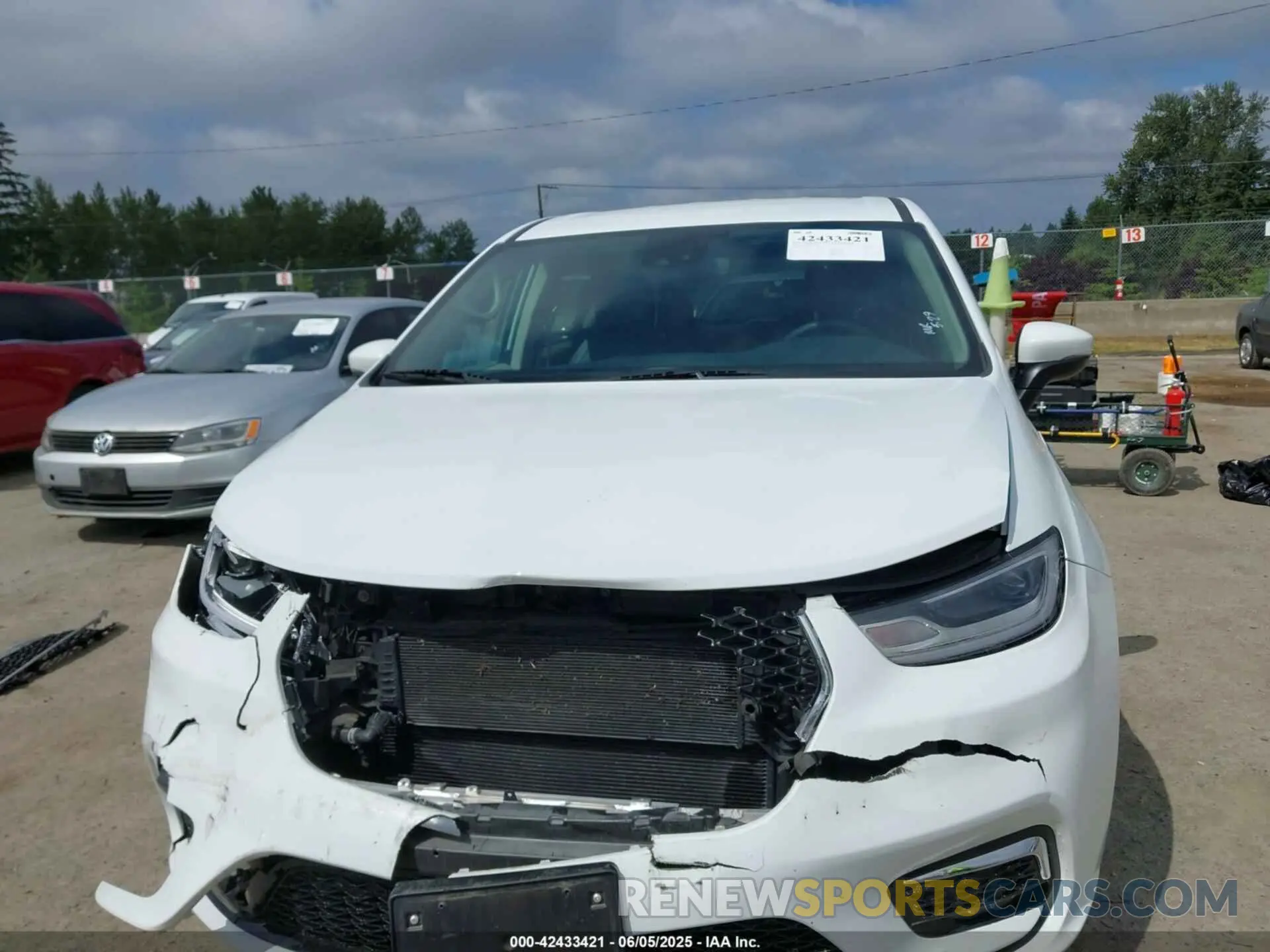 13 Photograph of a damaged car 2C4RC1L77PR541513 CHRYSLER PACIFICA HYBRID 2023