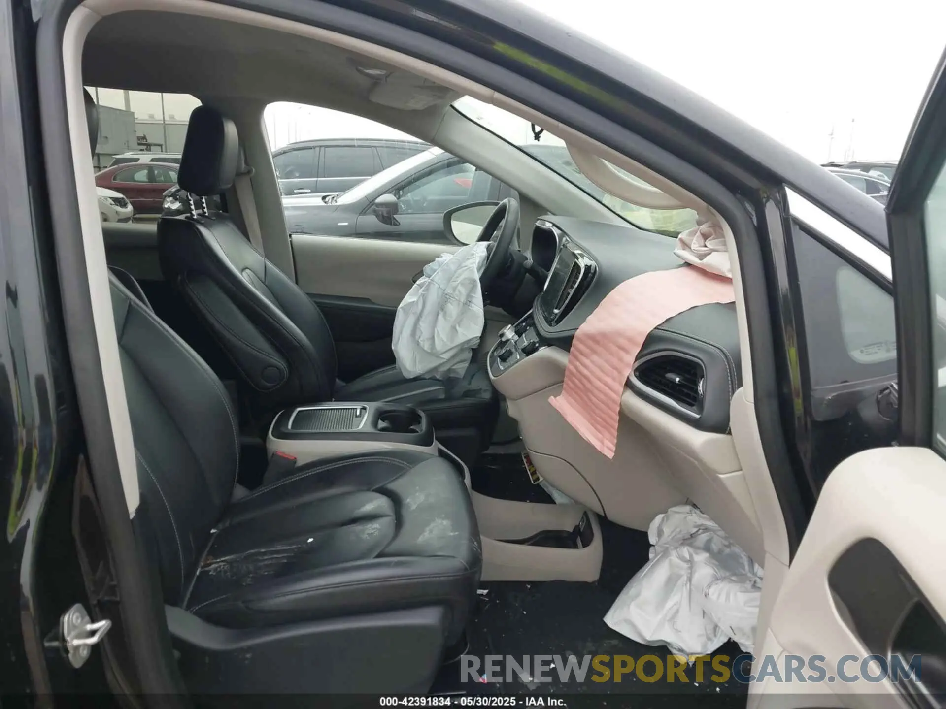 5 Photograph of a damaged car 2C4RC1L77PR631132 CHRYSLER PACIFICA HYBRID 2023