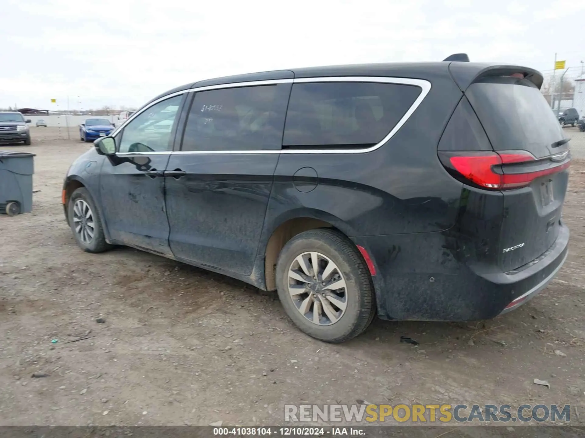 3 Photograph of a damaged car 2C4RC1L7XPR518209 CHRYSLER PACIFICA HYBRID 2023