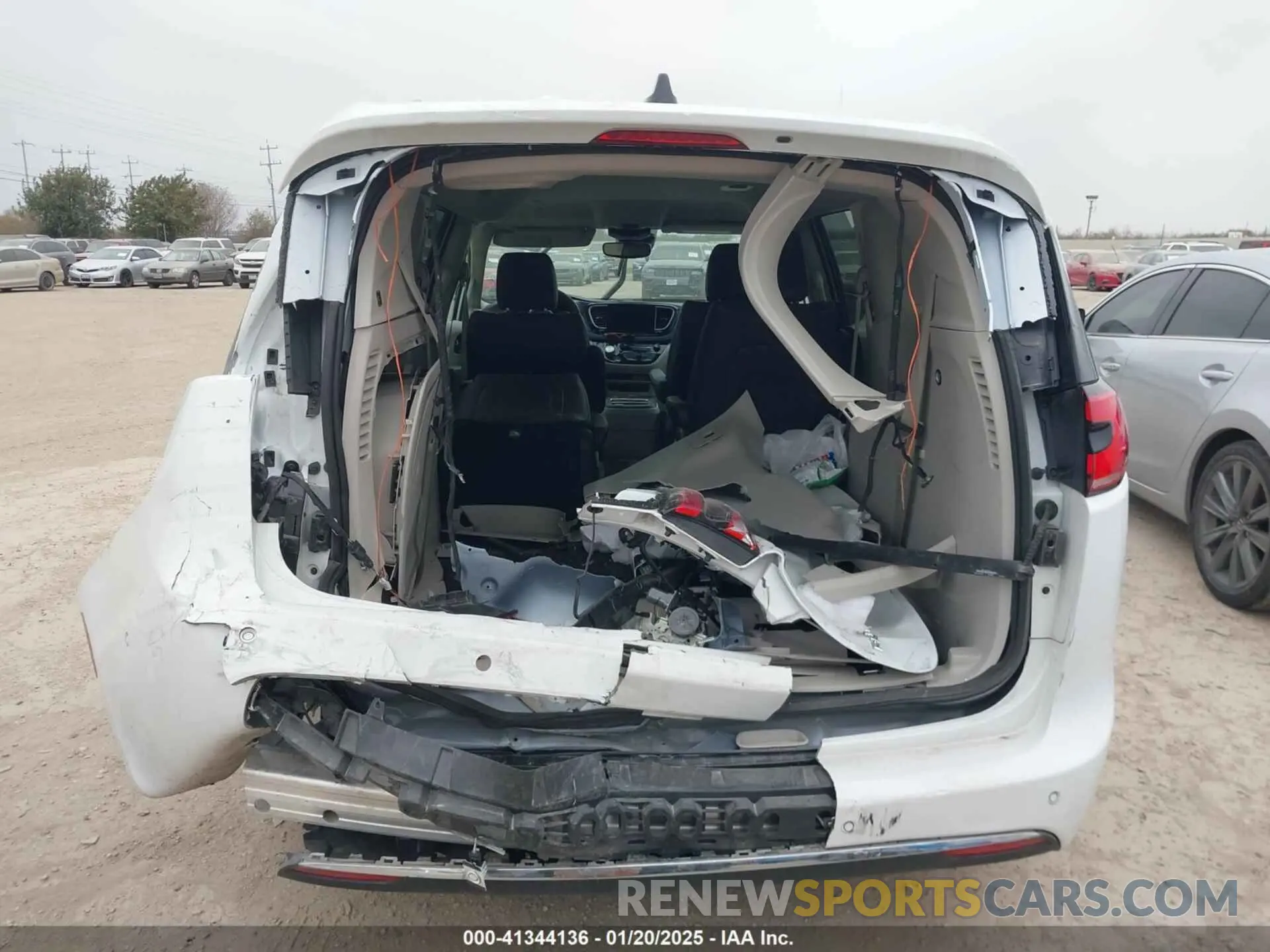 16 Photograph of a damaged car 2C4RC1L7XPR588776 CHRYSLER PACIFICA HYBRID 2023