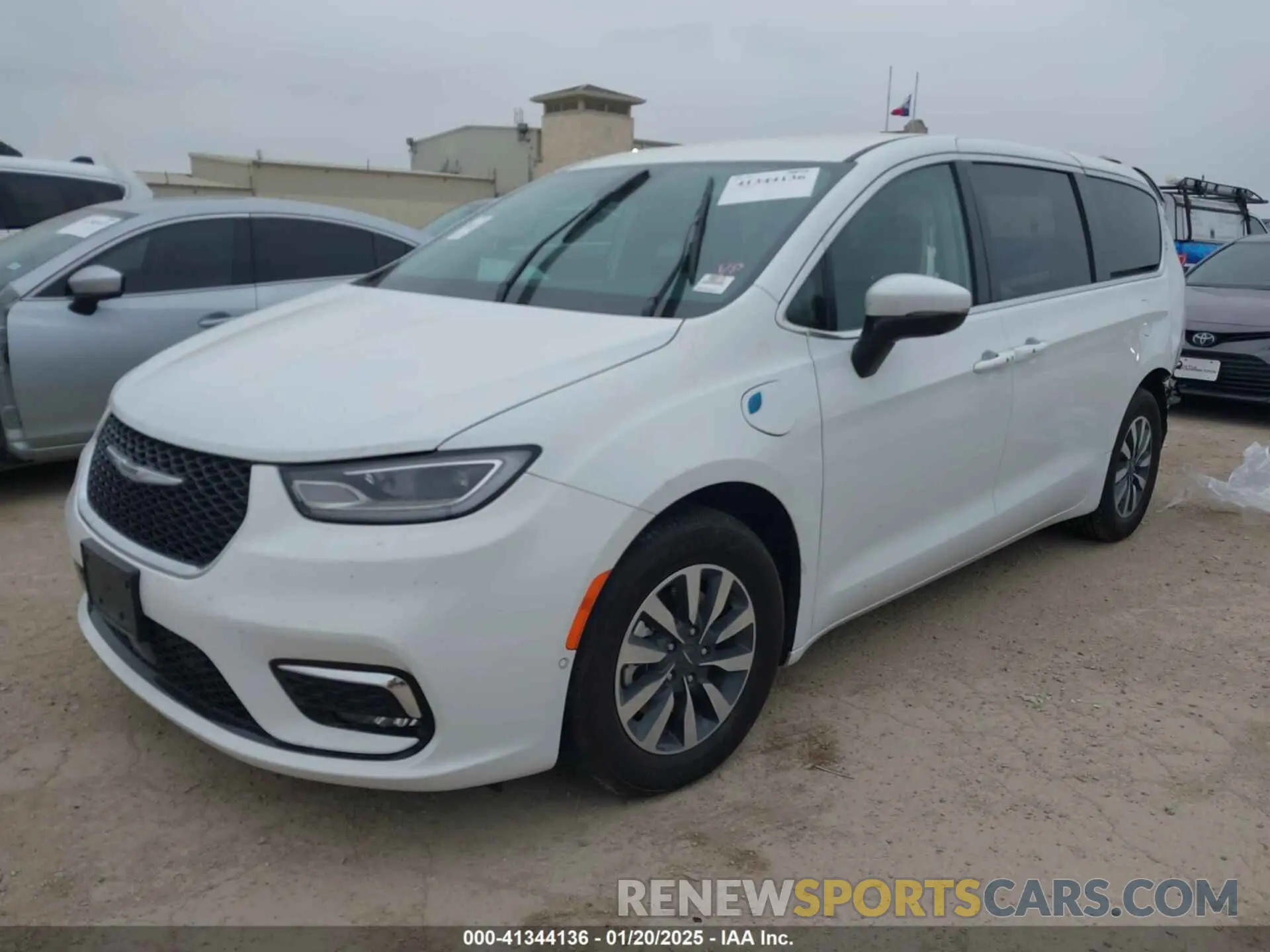 2 Photograph of a damaged car 2C4RC1L7XPR588776 CHRYSLER PACIFICA HYBRID 2023