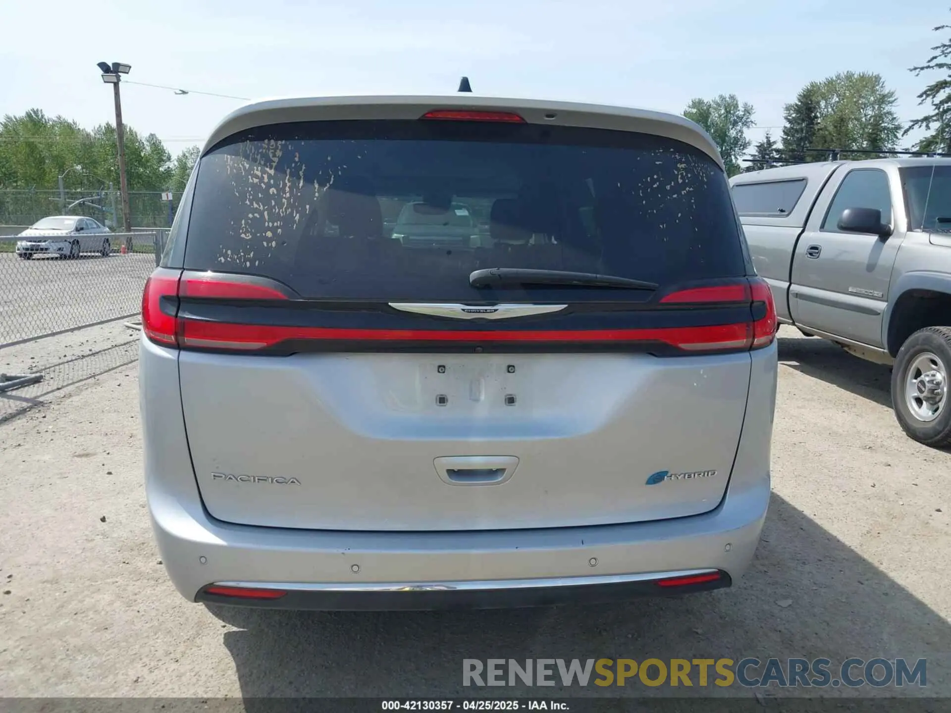 16 Photograph of a damaged car 2C4RC1S76PR618129 CHRYSLER PACIFICA HYBRID 2023