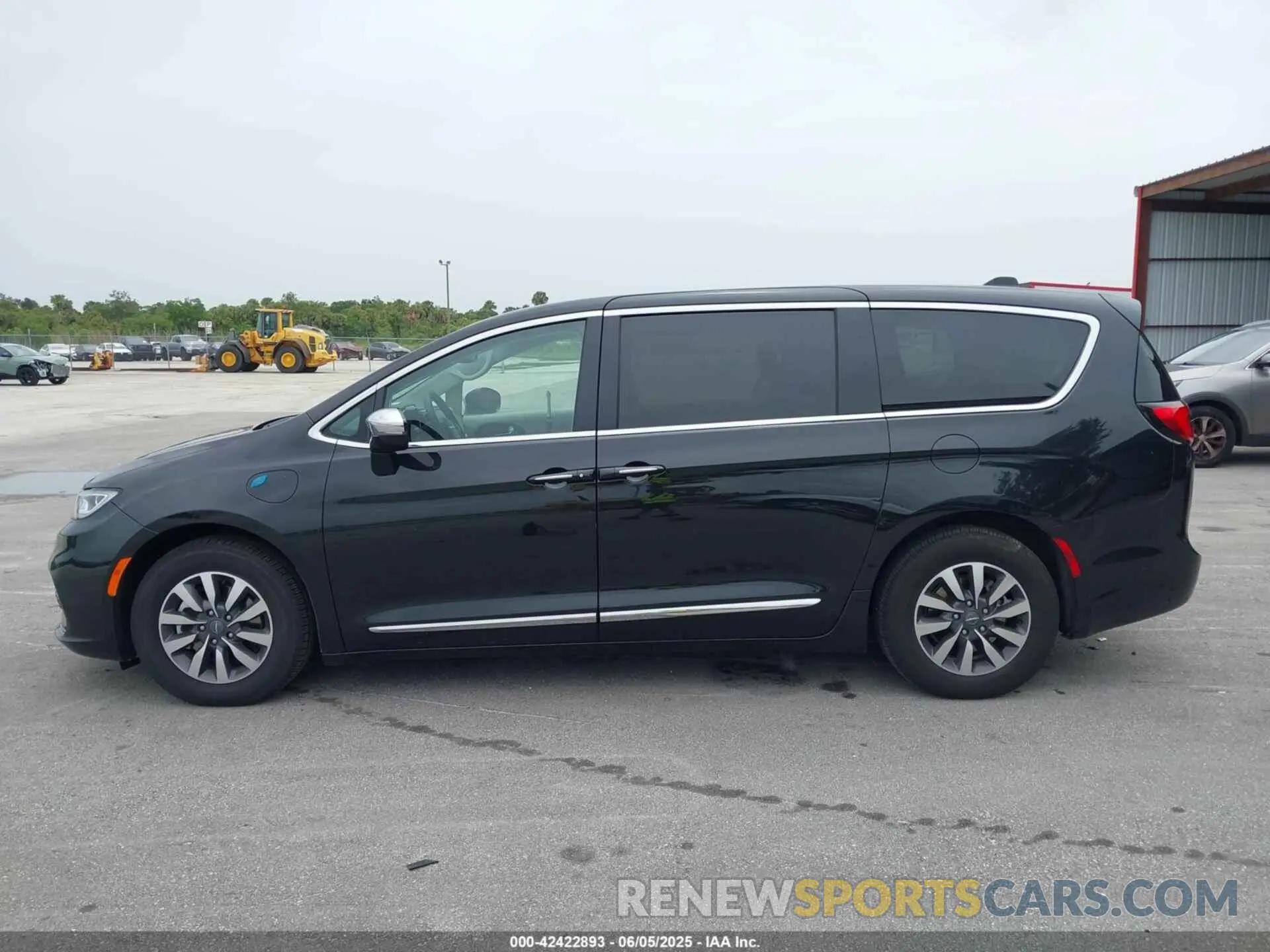 14 Photograph of a damaged car 2C4RC1S78PR626166 CHRYSLER PACIFICA HYBRID 2023