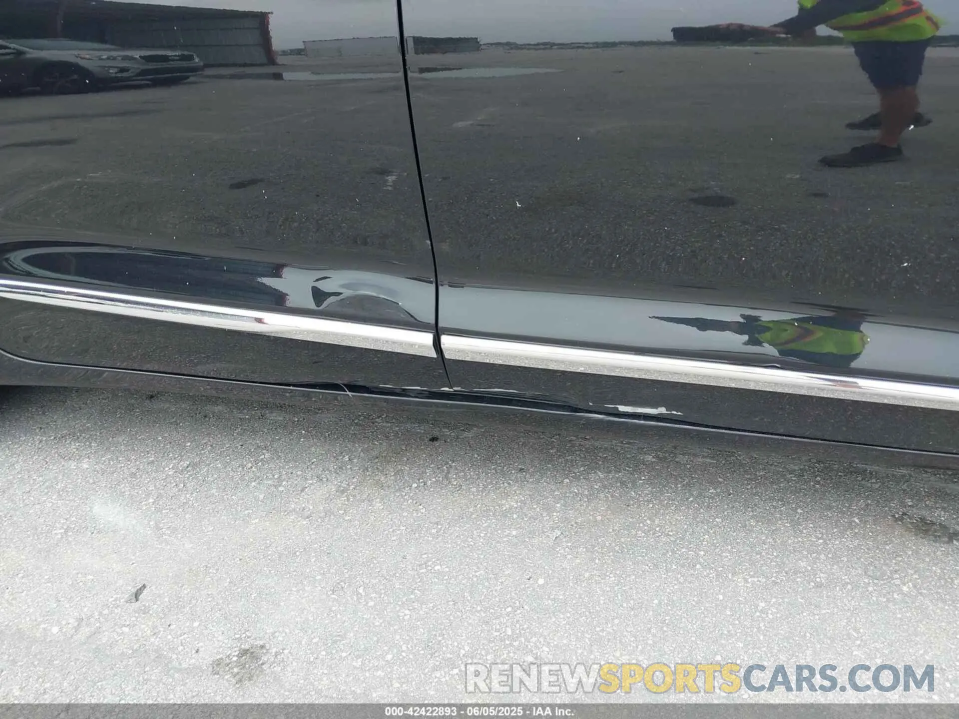 17 Photograph of a damaged car 2C4RC1S78PR626166 CHRYSLER PACIFICA HYBRID 2023
