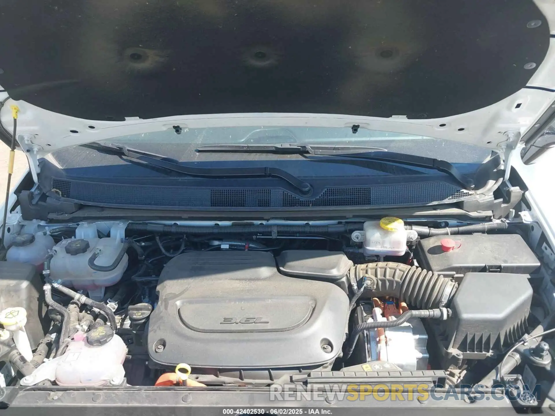 10 Photograph of a damaged car 2C4RC1S71RR174452 CHRYSLER PACIFICA HYBRID 2024