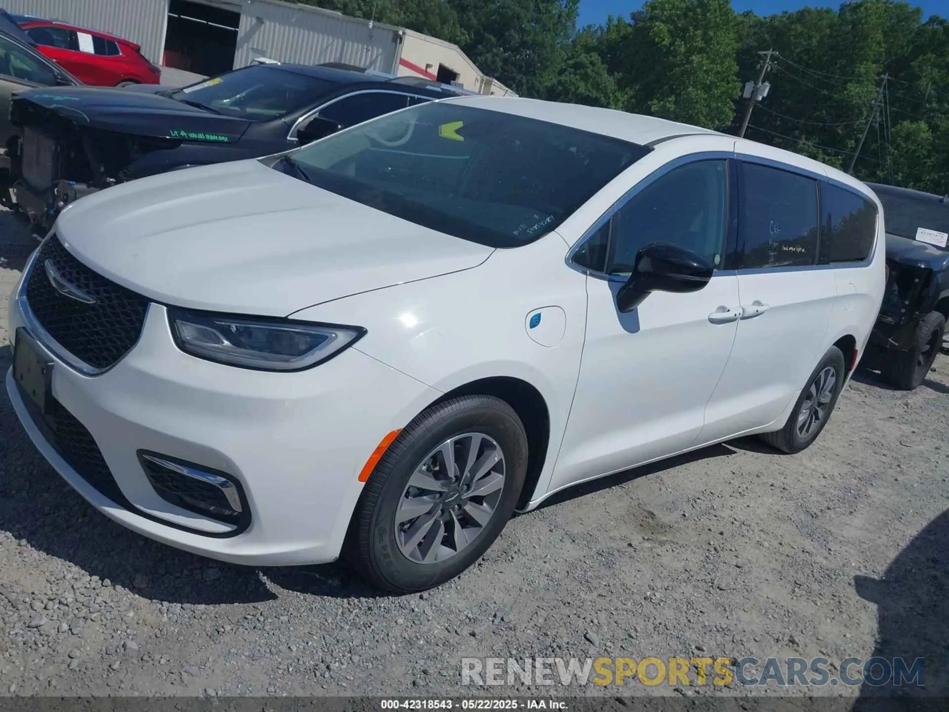 14 Photograph of a damaged car 2C4RC1S72RR117788 CHRYSLER PACIFICA HYBRID 2024