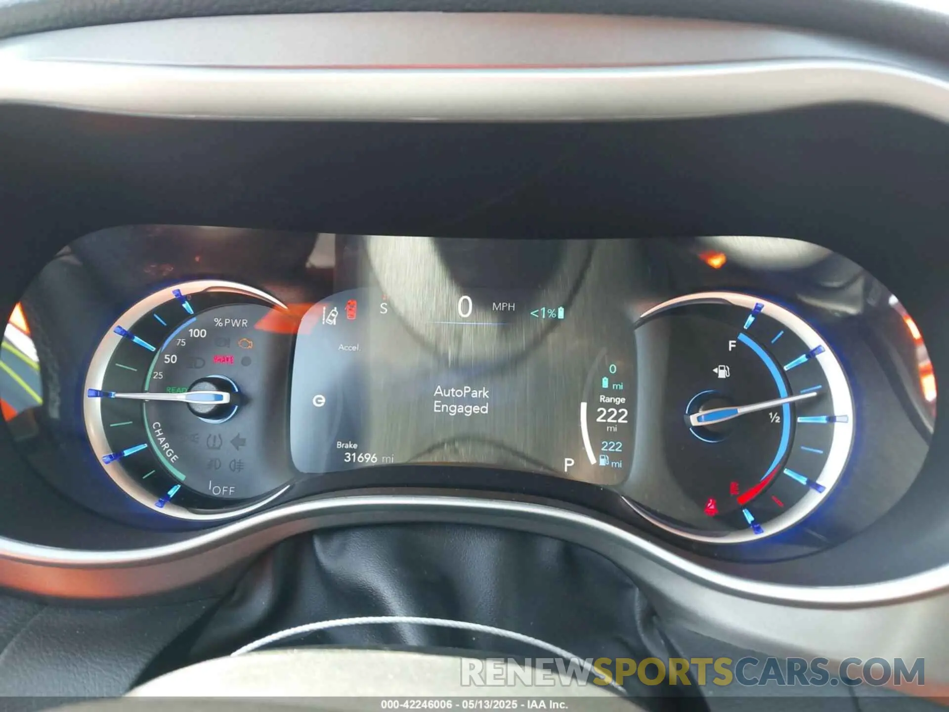 7 Photograph of a damaged car 2C4RC1S73RR185310 CHRYSLER PACIFICA HYBRID 2024