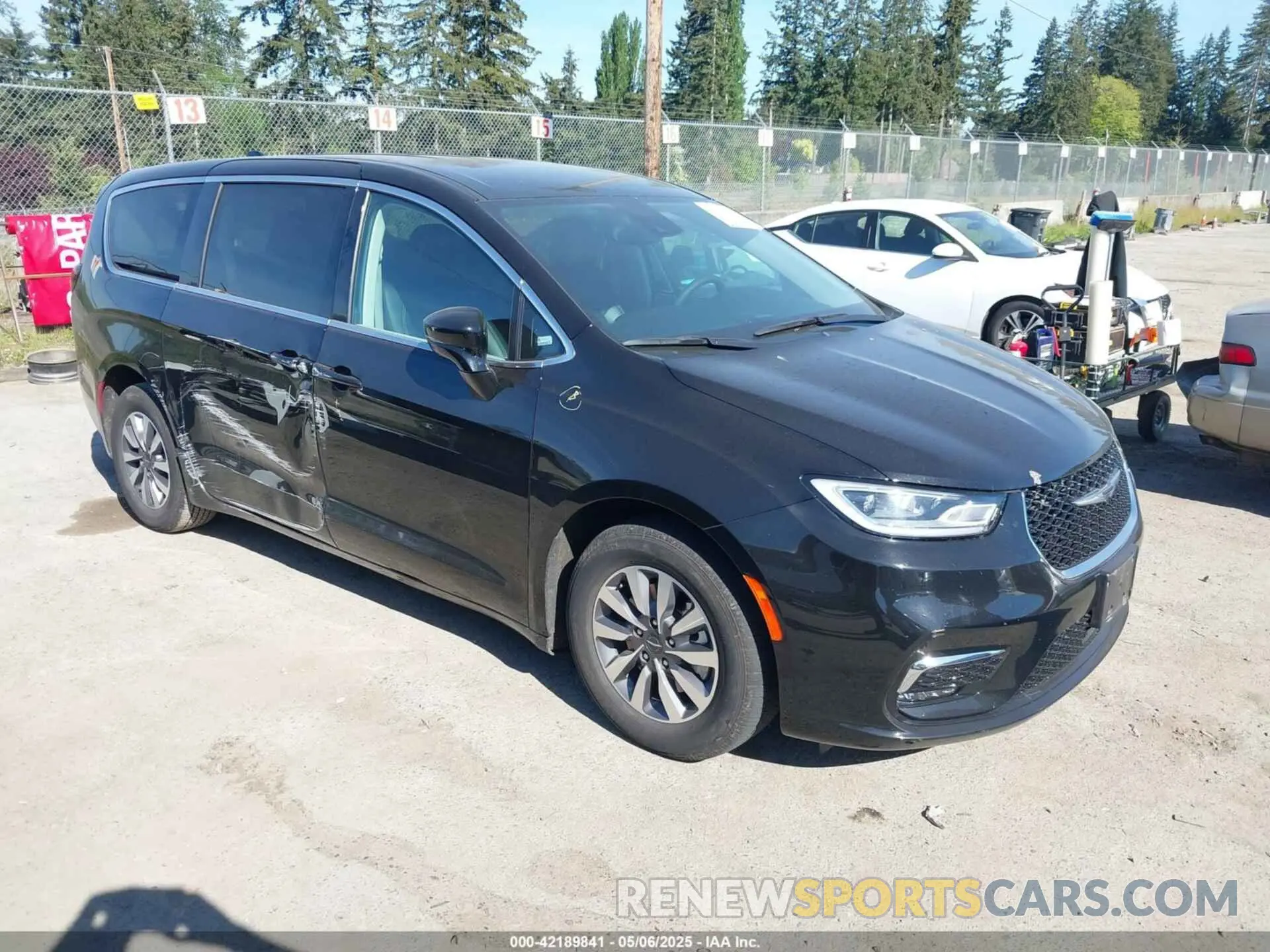 1 Photograph of a damaged car 2C4RC1S74RR166703 CHRYSLER PACIFICA HYBRID 2024