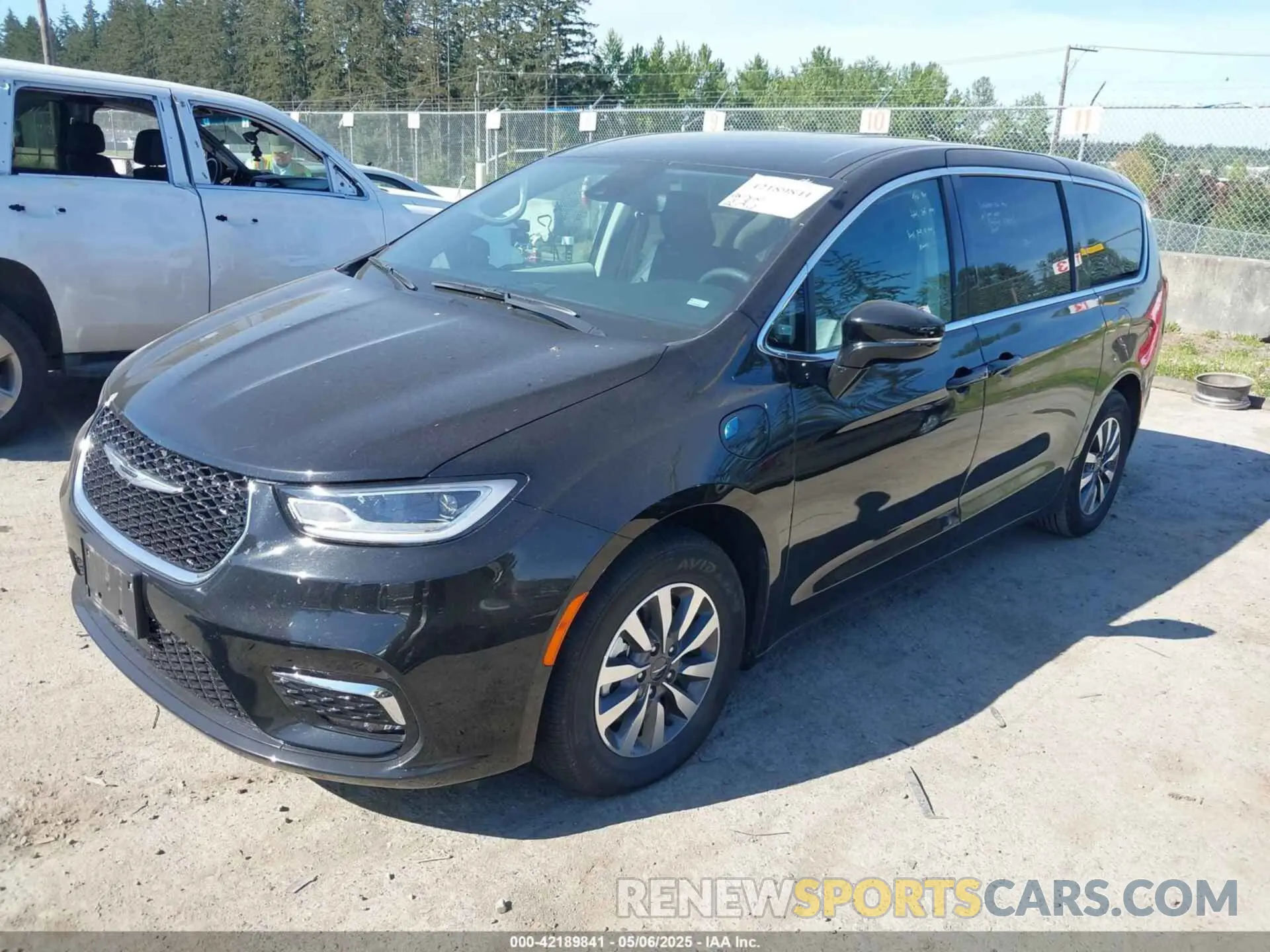 2 Photograph of a damaged car 2C4RC1S74RR166703 CHRYSLER PACIFICA HYBRID 2024