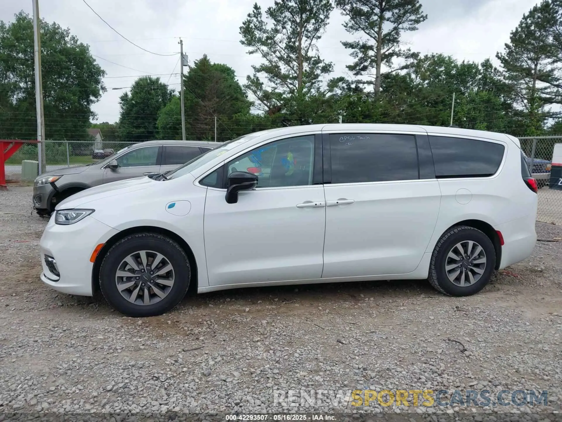 14 Photograph of a damaged car 2C4RC1S75RR103836 CHRYSLER PACIFICA HYBRID 2024