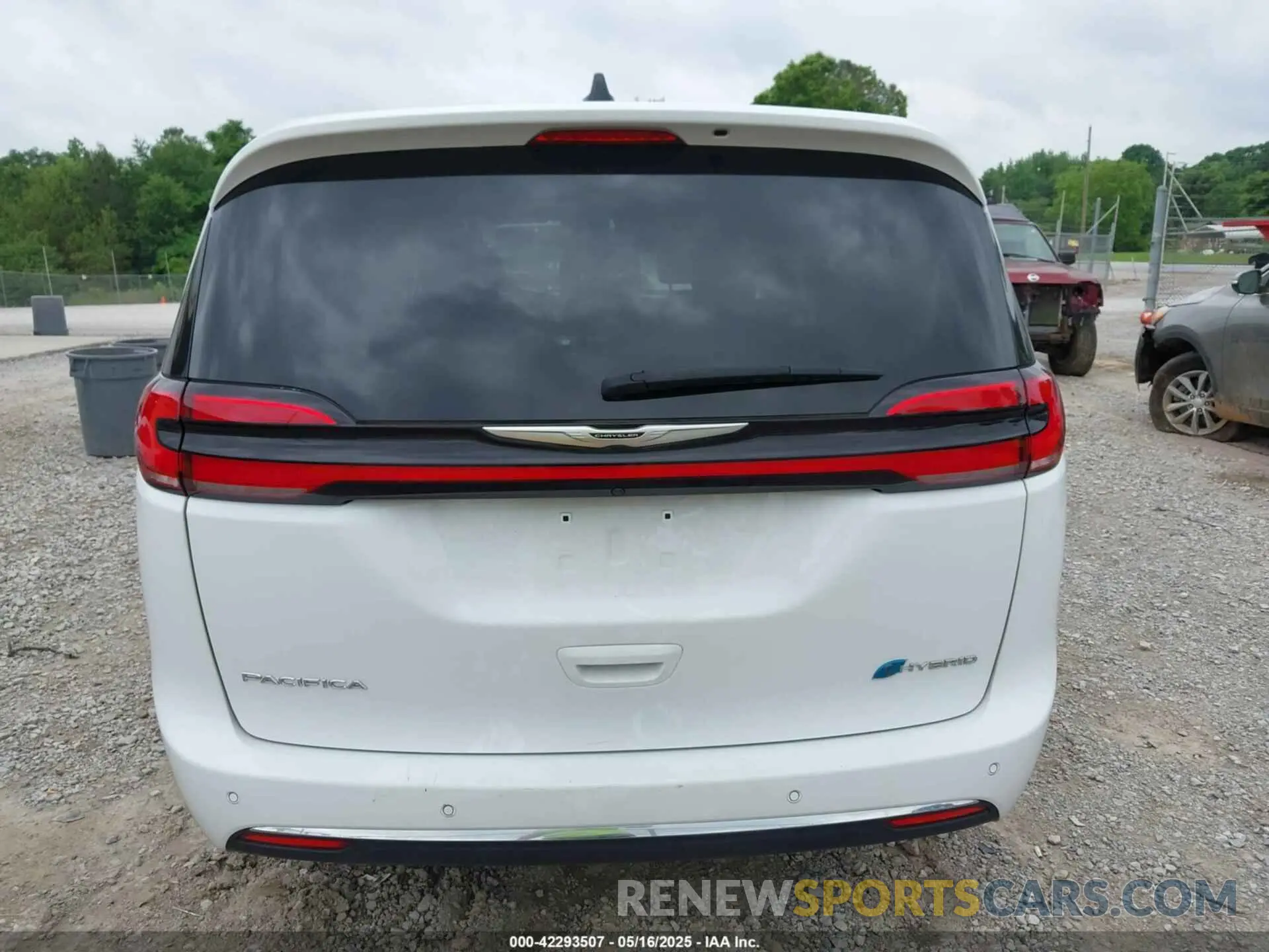 16 Photograph of a damaged car 2C4RC1S75RR103836 CHRYSLER PACIFICA HYBRID 2024
