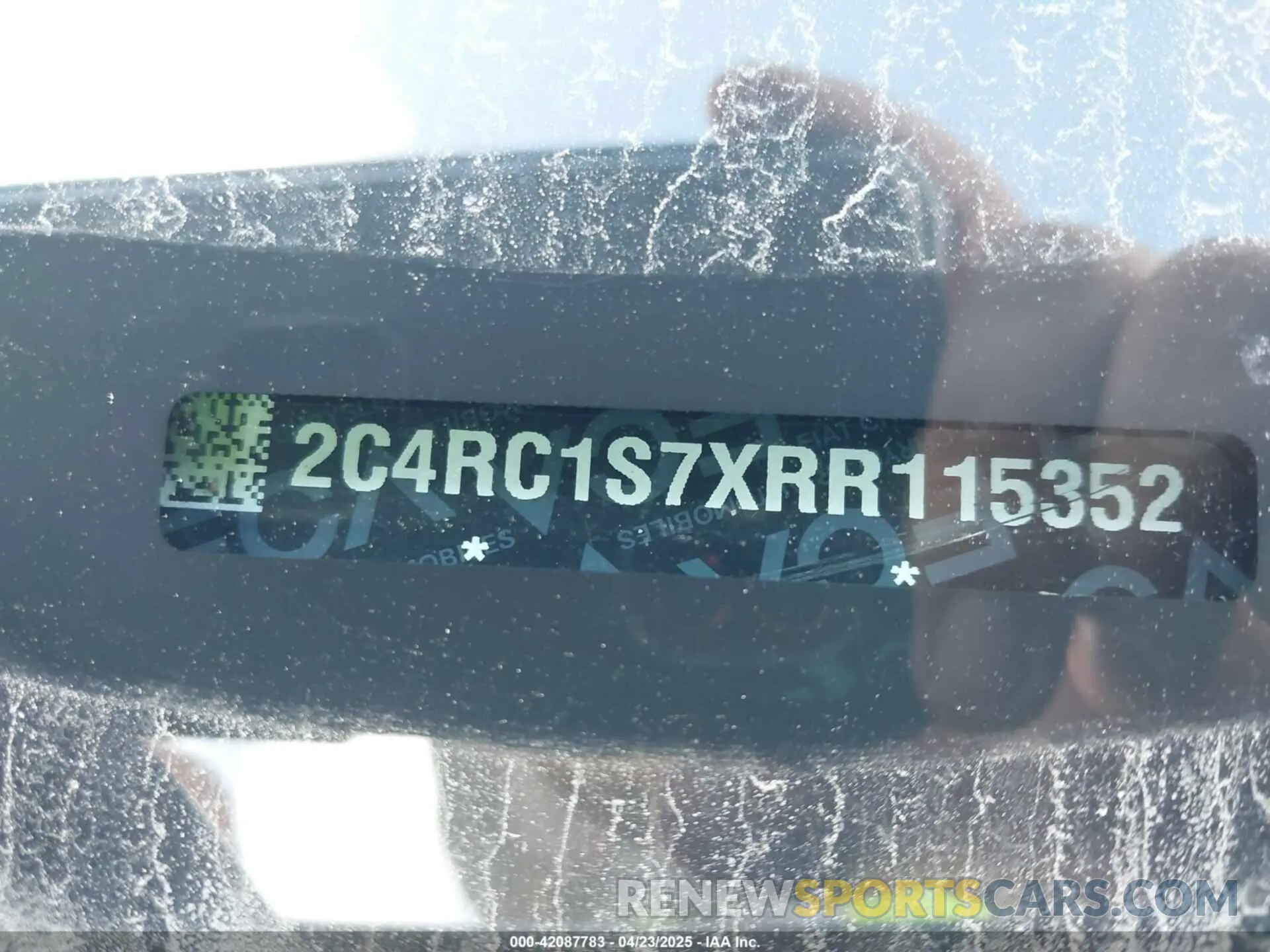 9 Photograph of a damaged car 2C4RC1S7XRR115352 CHRYSLER PACIFICA HYBRID 2024
