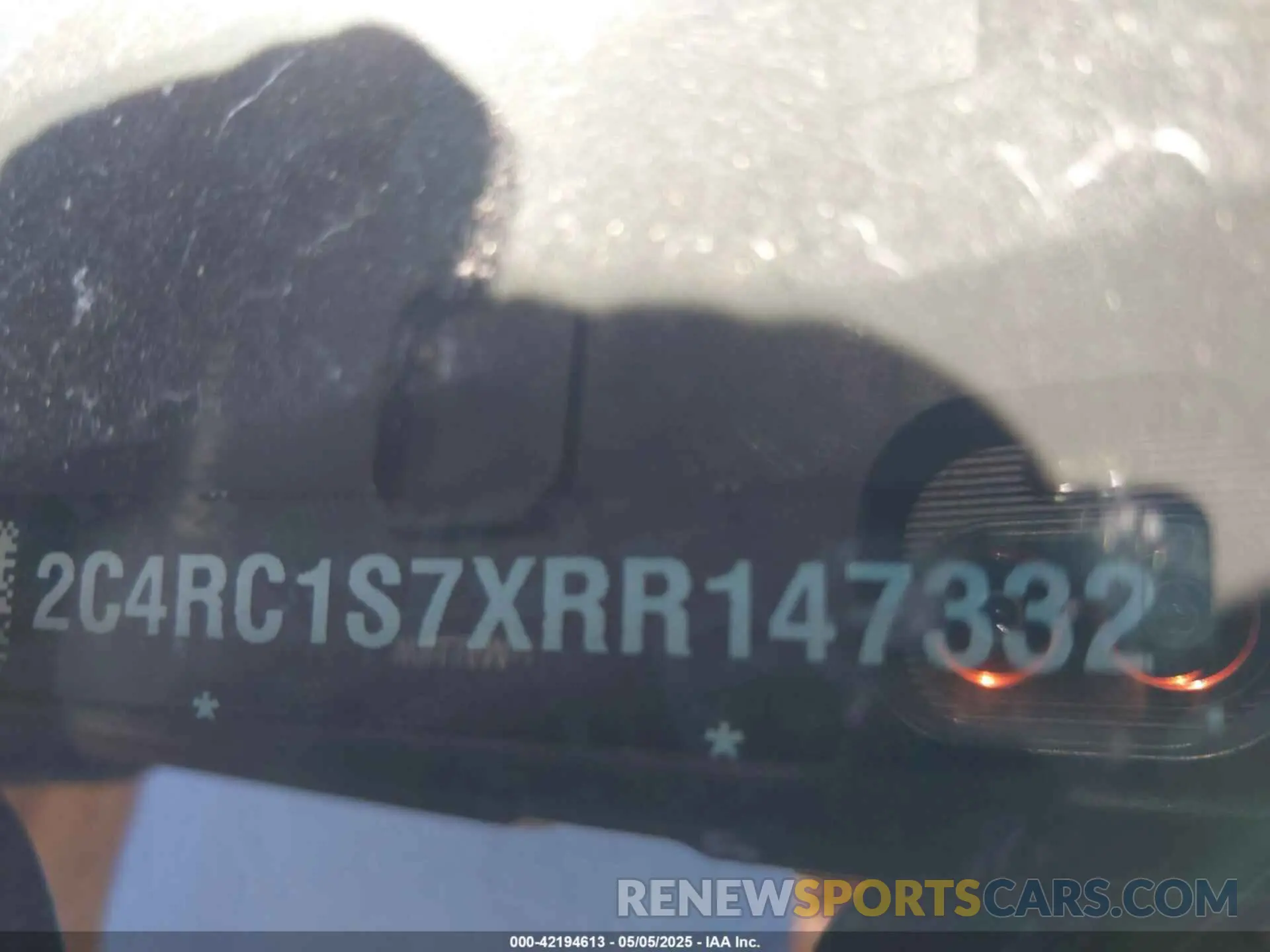21 Photograph of a damaged car 2C4RC1S7XRR147332 CHRYSLER PACIFICA HYBRID 2024