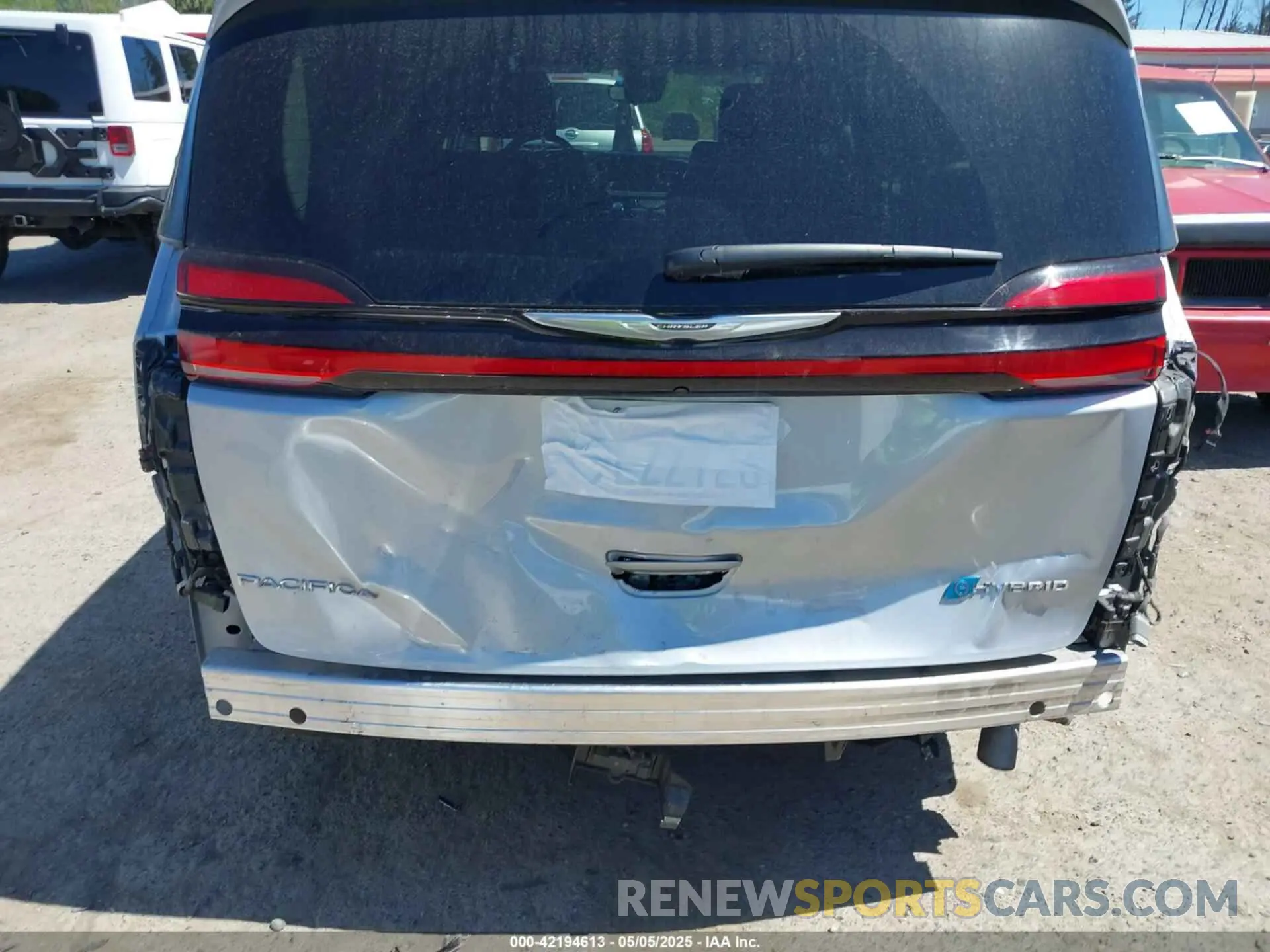 6 Photograph of a damaged car 2C4RC1S7XRR147332 CHRYSLER PACIFICA HYBRID 2024