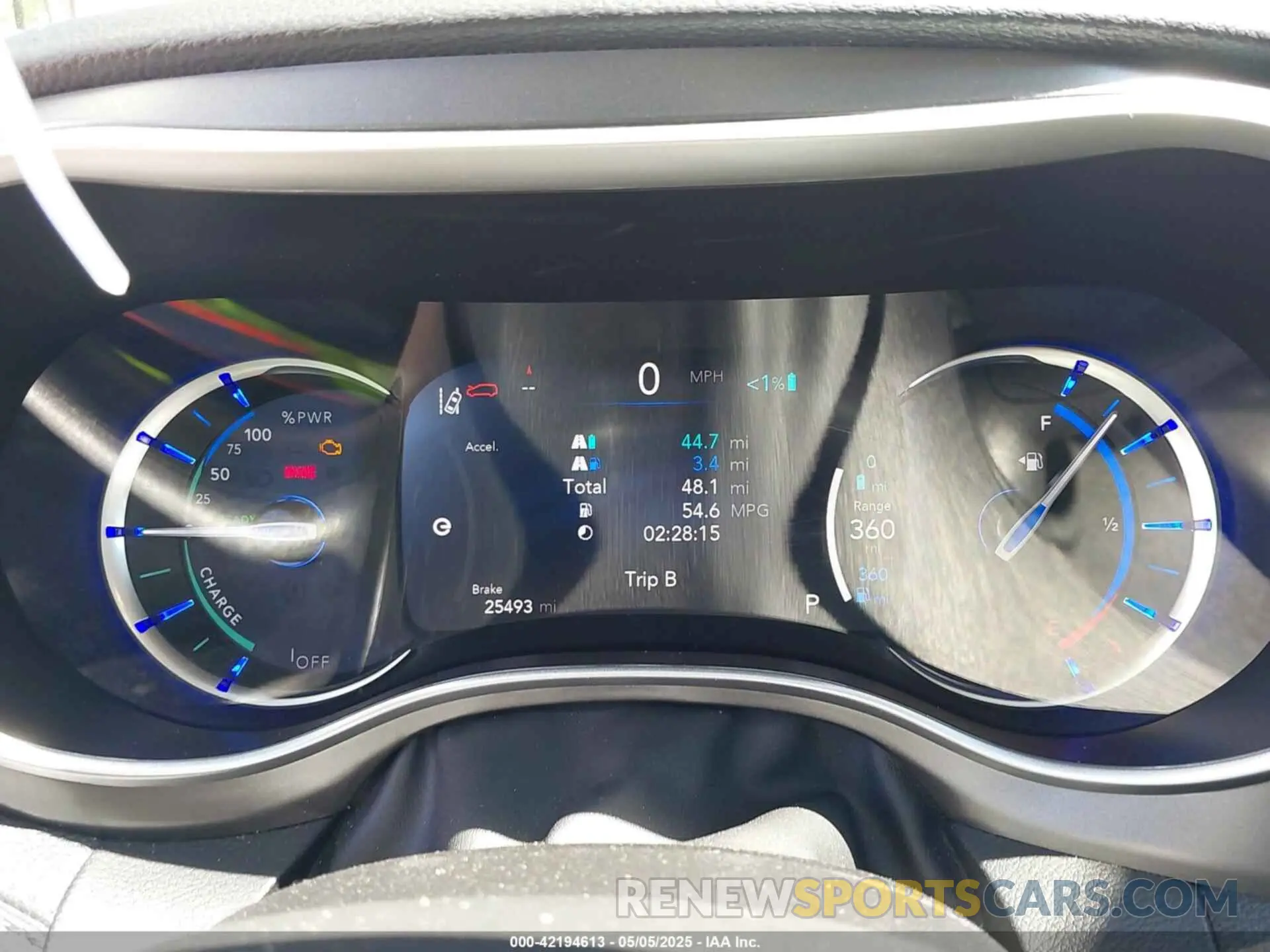7 Photograph of a damaged car 2C4RC1S7XRR147332 CHRYSLER PACIFICA HYBRID 2024