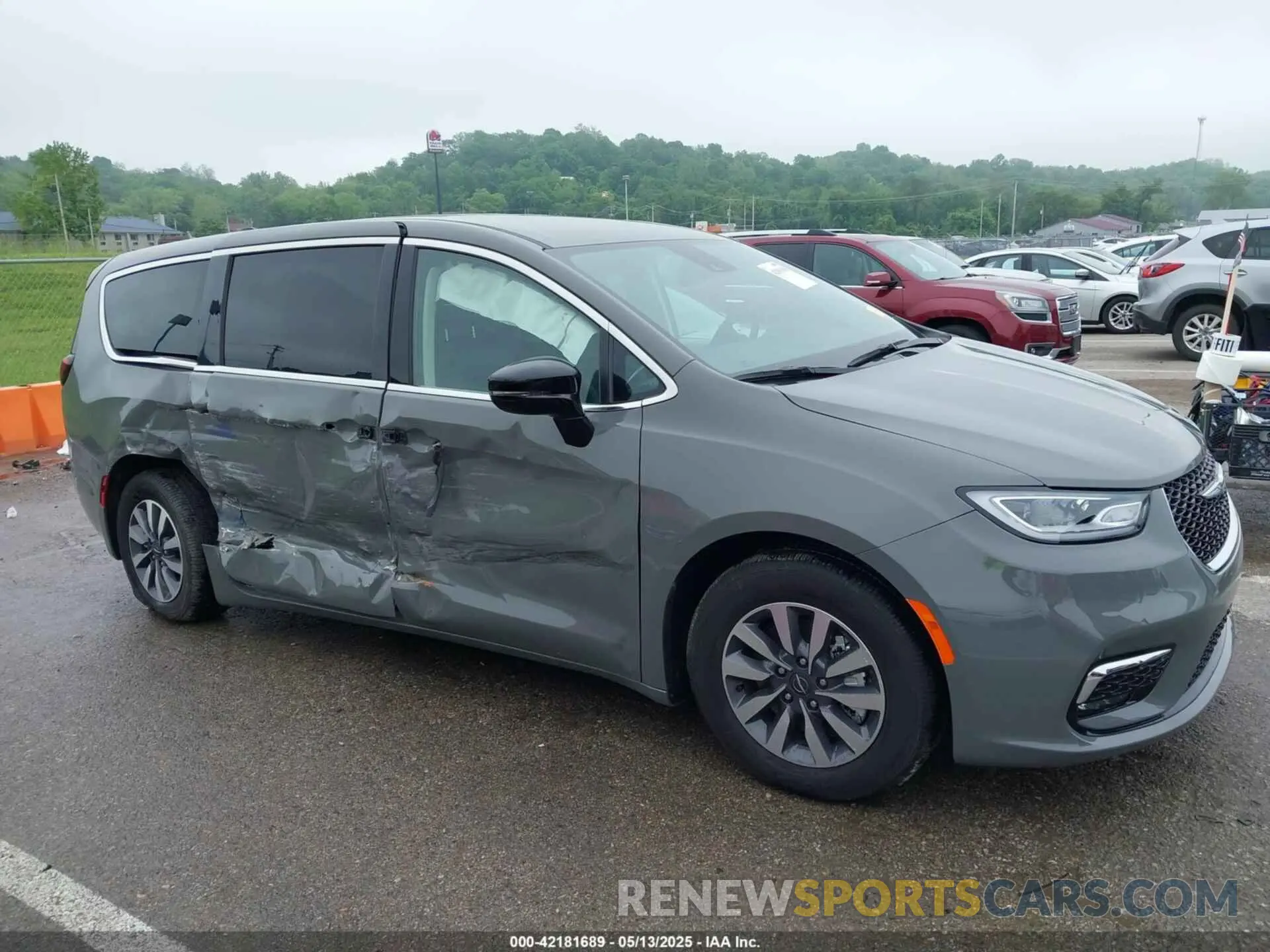 12 Photograph of a damaged car 2C4RC1S7XRR200143 CHRYSLER PACIFICA HYBRID 2024
