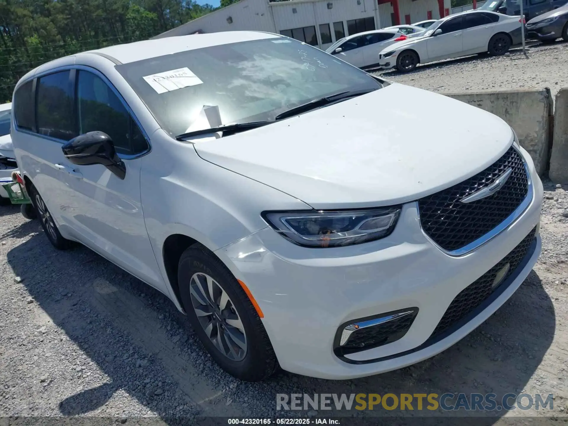 1 Photograph of a damaged car 2C4RC1S72SR577488 CHRYSLER PACIFICA HYBRID 2025