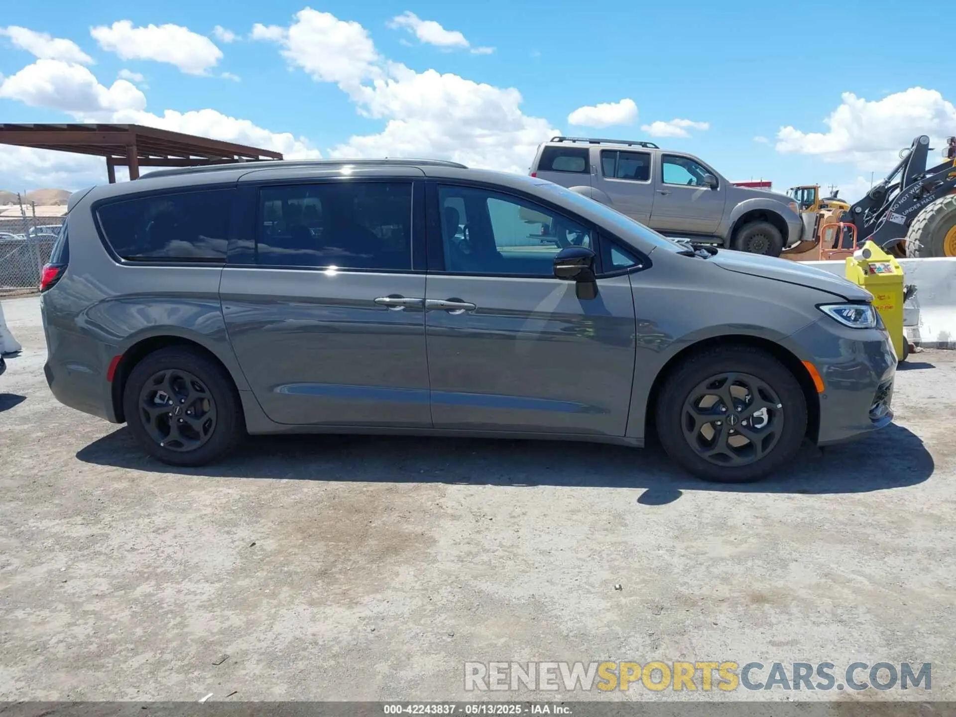 12 Photograph of a damaged car 2C4RC1S74SR528034 CHRYSLER PACIFICA HYBRID 2025