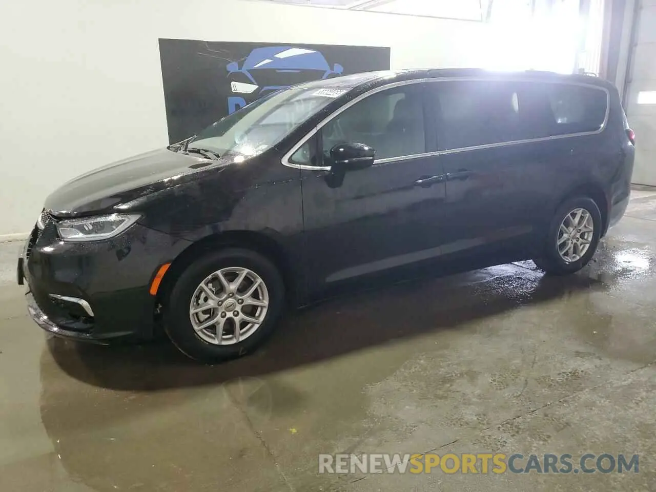 1 Photograph of a damaged car 2C4RC1BG0SR506421 CHRYSLER PACIFICA S 2025