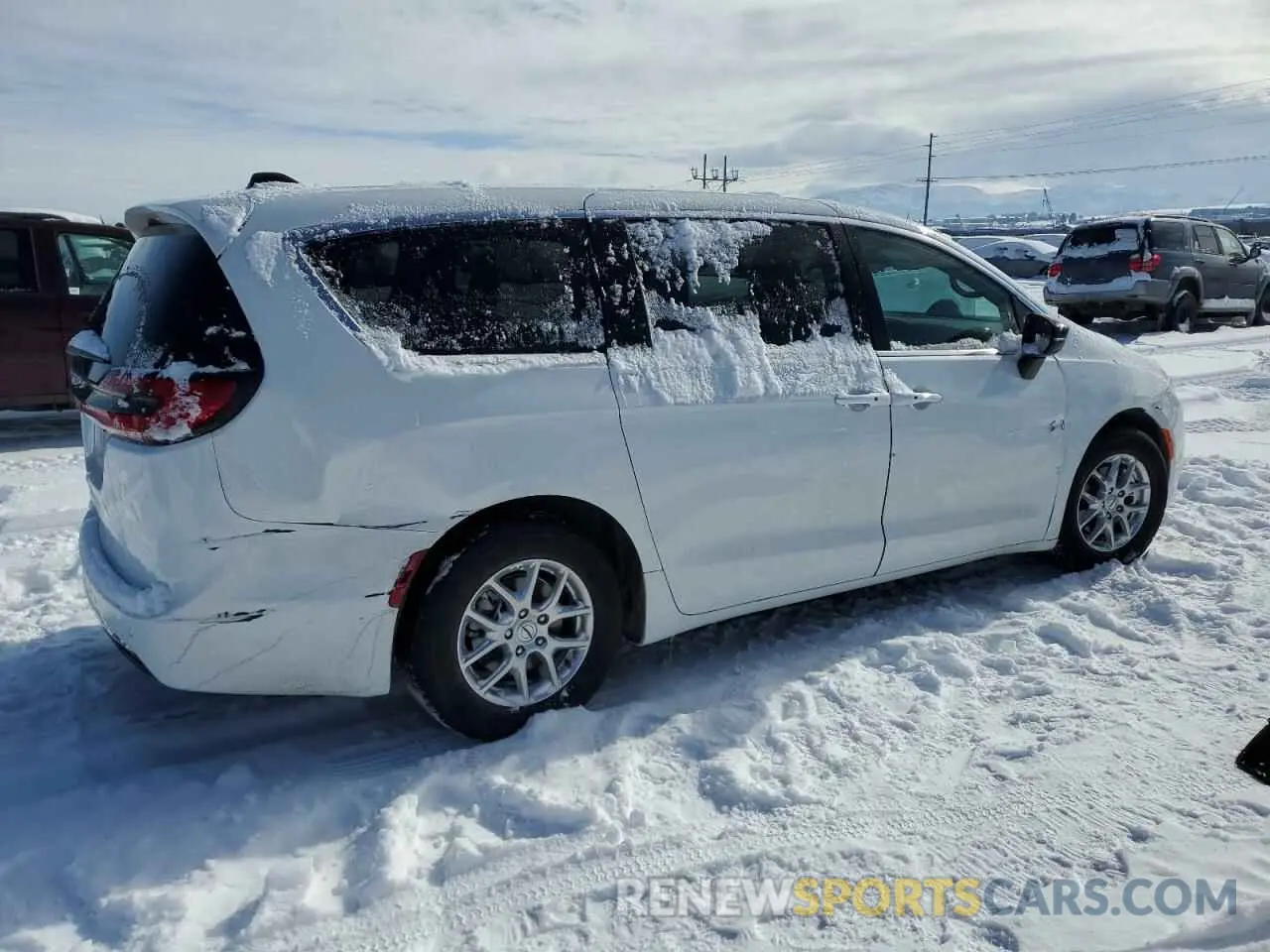 3 Photograph of a damaged car 2C4RC1BG0SR515717 CHRYSLER PACIFICA S 2025