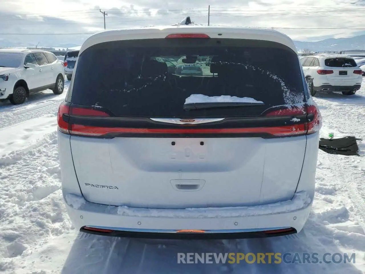 6 Photograph of a damaged car 2C4RC1BG0SR515717 CHRYSLER PACIFICA S 2025