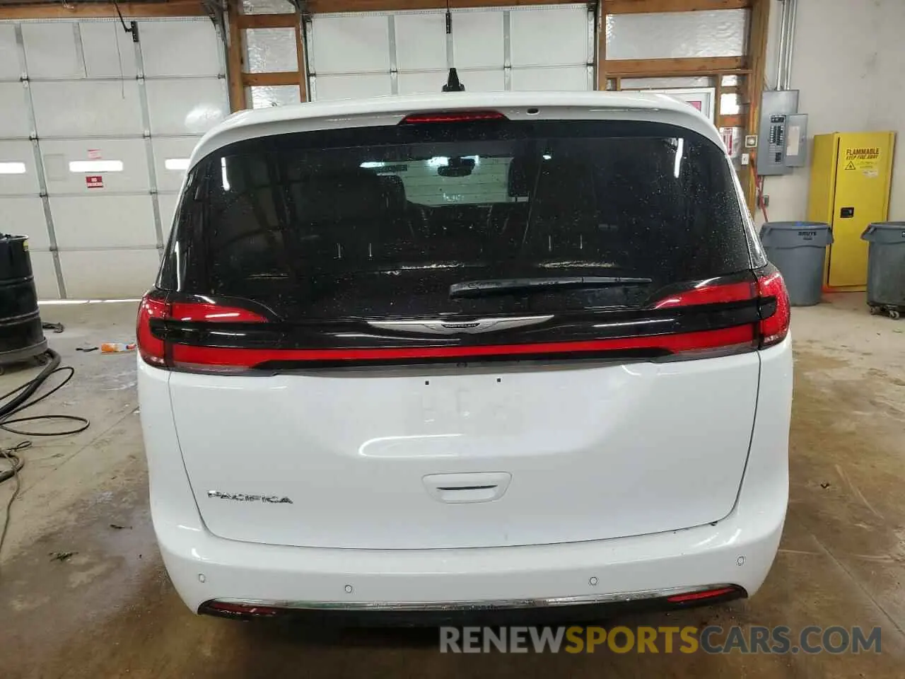 6 Photograph of a damaged car 2C4RC1BG3SR531720 CHRYSLER PACIFICA S 2025