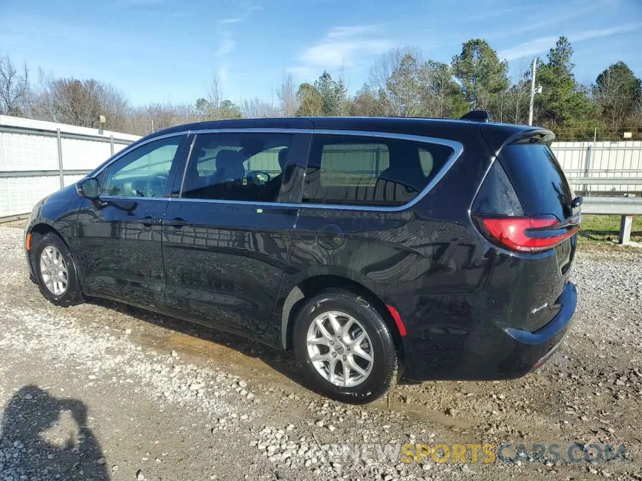 2 Photograph of a damaged car 2C4RC1BG4SR502923 CHRYSLER PACIFICA S 2025