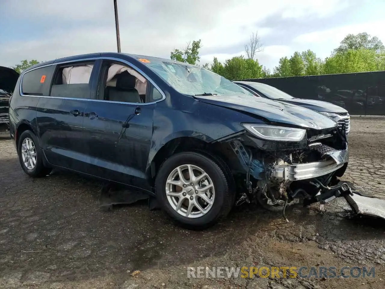 4 Photograph of a damaged car 2C4RC1BG4SR502999 CHRYSLER PACIFICA S 2025