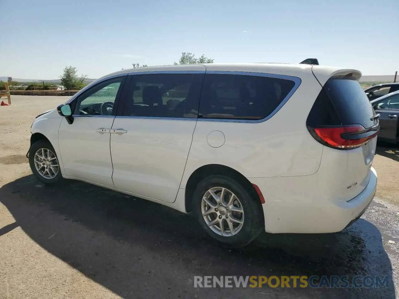 2 Photograph of a damaged car 2C4RC1BG4SR520838 CHRYSLER PACIFICA S 2025