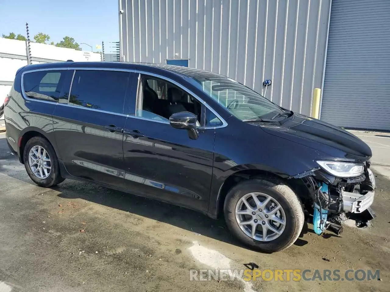 4 Photograph of a damaged car 2C4RC1BG5SR503529 CHRYSLER PACIFICA S 2025