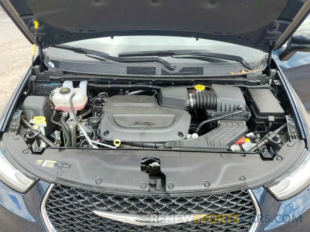 12 Photograph of a damaged car 2C4RC1BG6SR516936 CHRYSLER PACIFICA S 2025