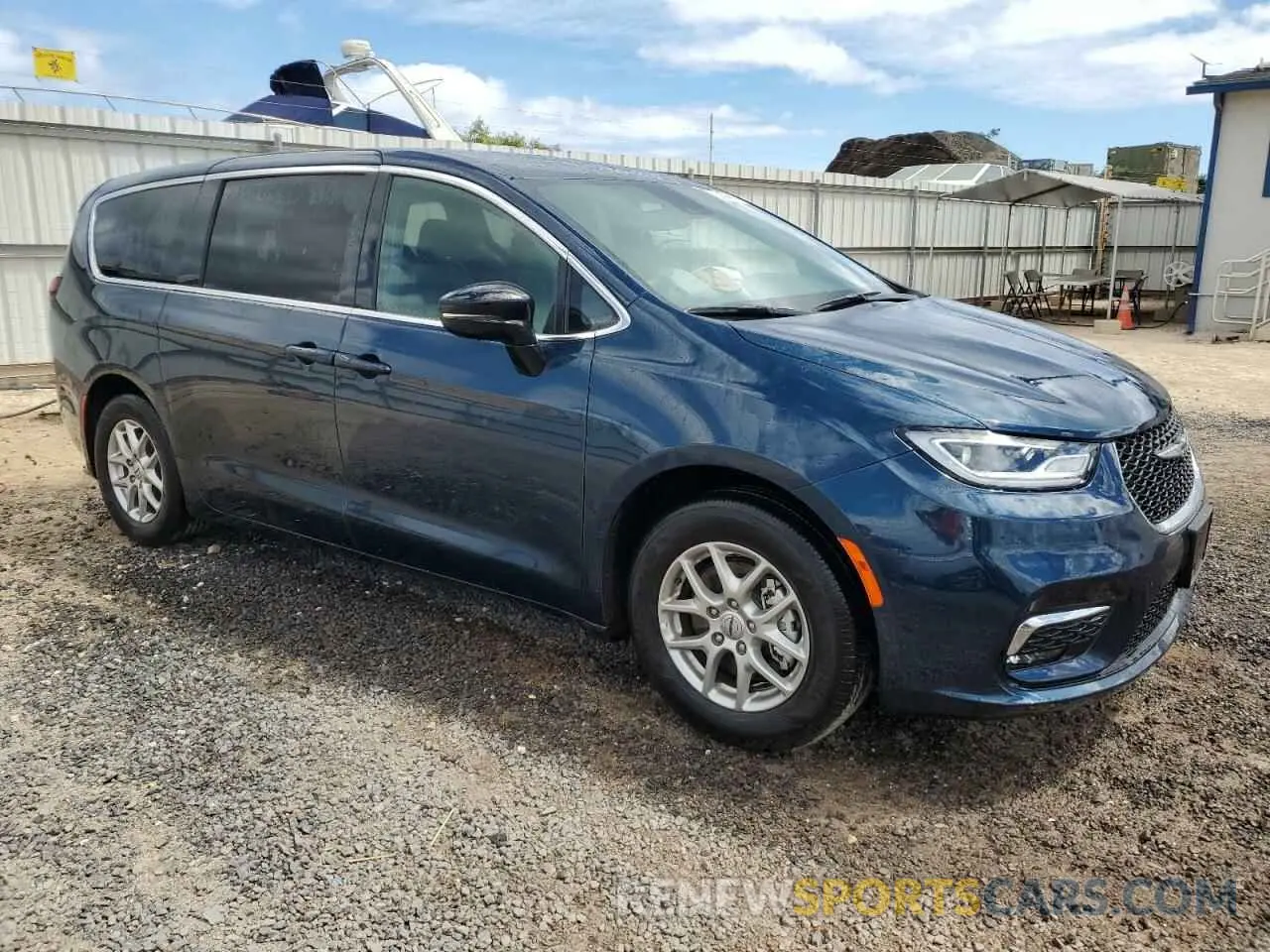 4 Photograph of a damaged car 2C4RC1BG6SR516936 CHRYSLER PACIFICA S 2025