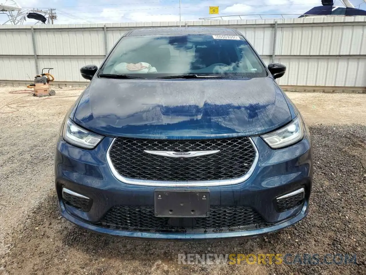 5 Photograph of a damaged car 2C4RC1BG6SR516936 CHRYSLER PACIFICA S 2025