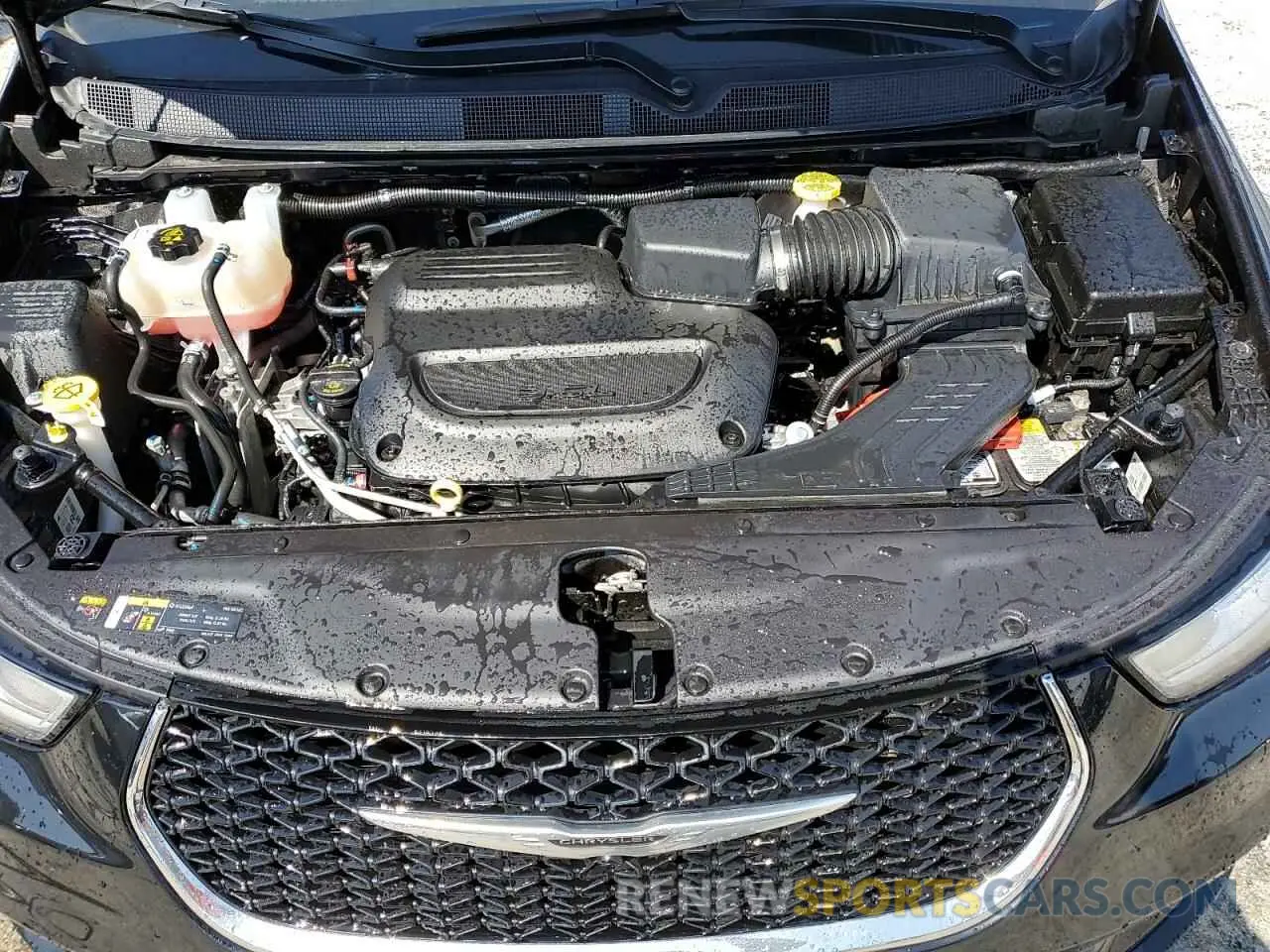 12 Photograph of a damaged car 2C4RC1BGXSR506815 CHRYSLER PACIFICA S 2025