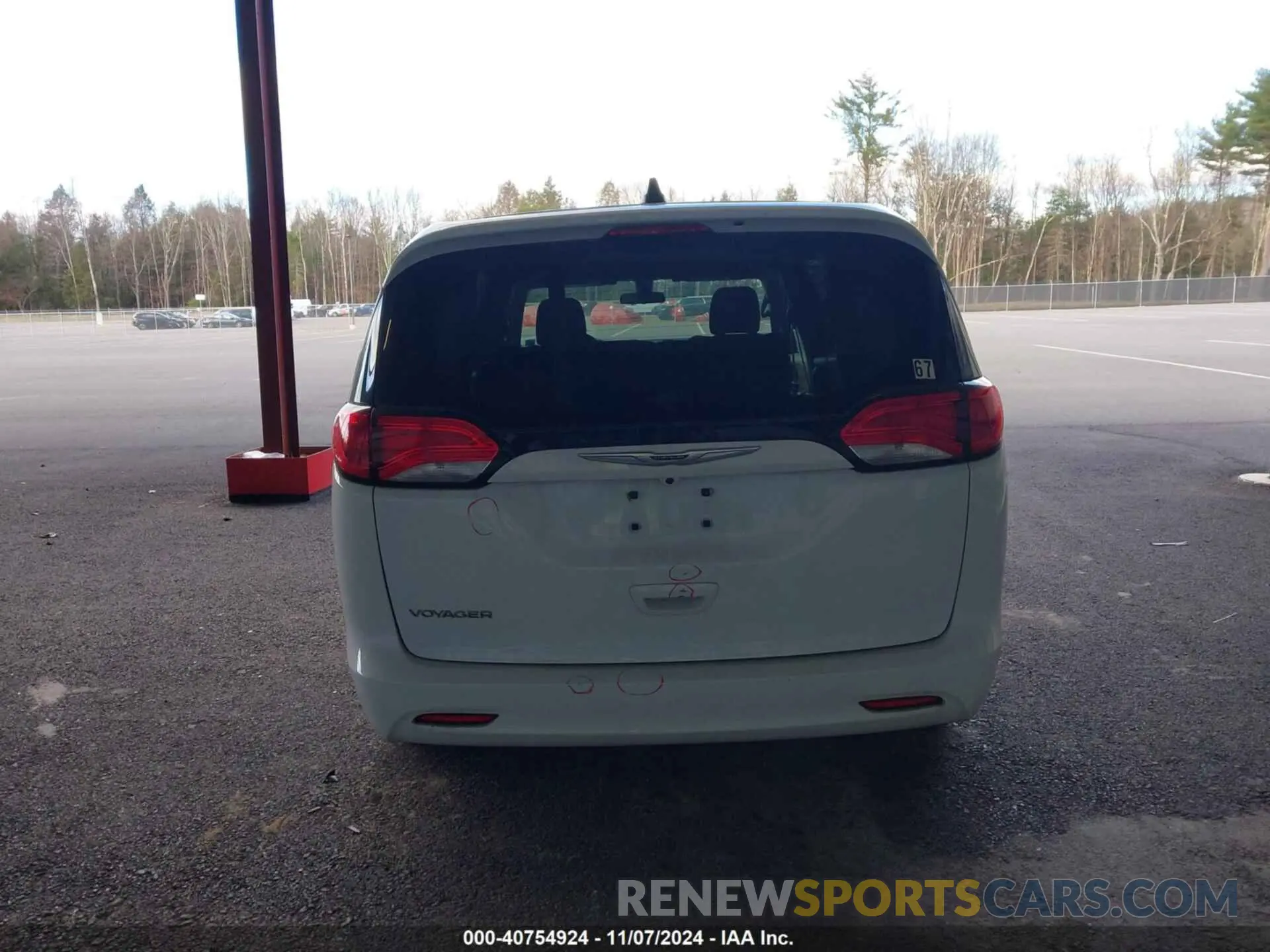 17 Photograph of a damaged car 2C4RC1AG9LR245566 CHRYSLER VOYAGER 2020