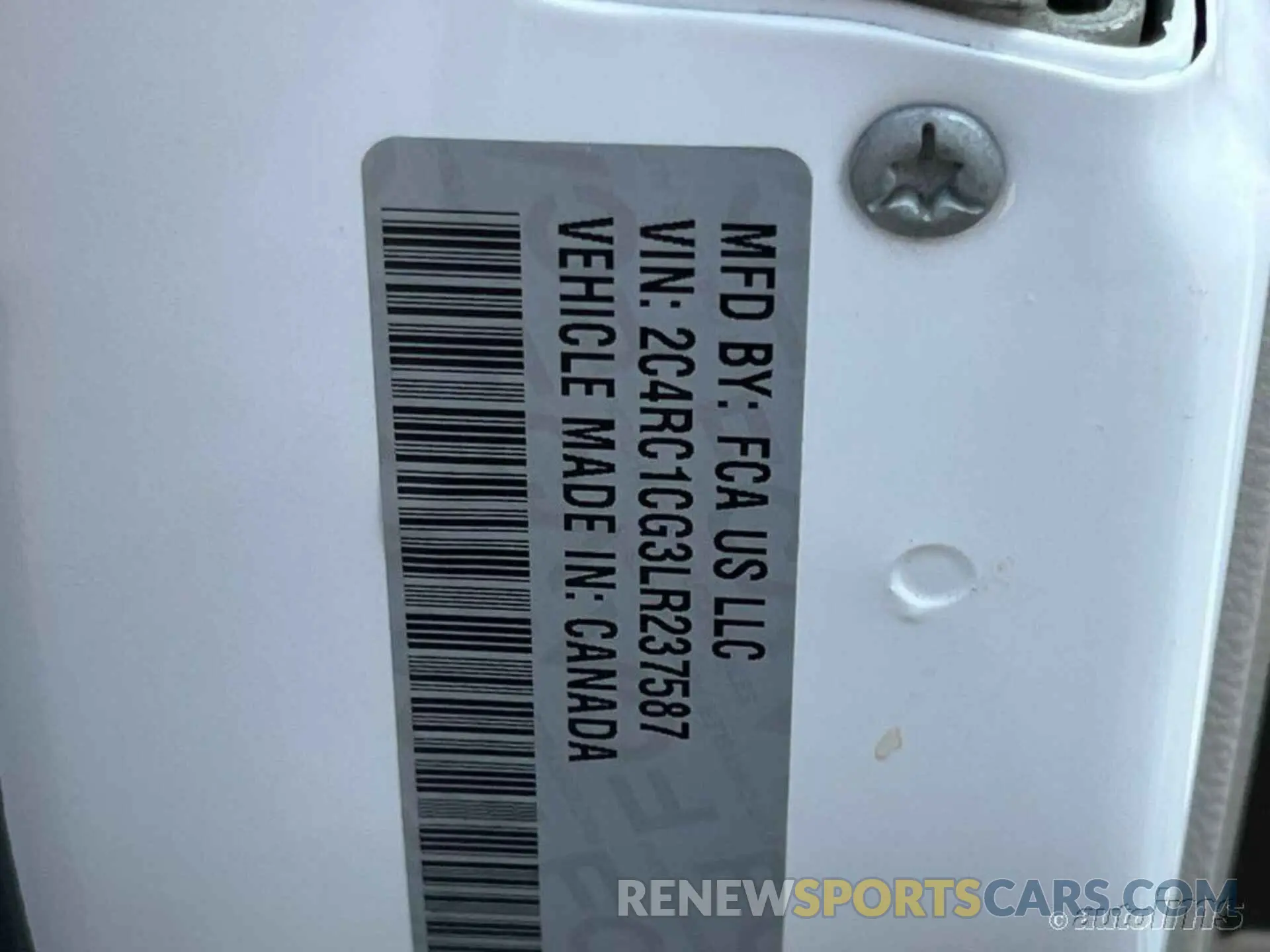 10 Photograph of a damaged car 2C4RC1CG3LR237587 CHRYSLER VOYAGER 2020