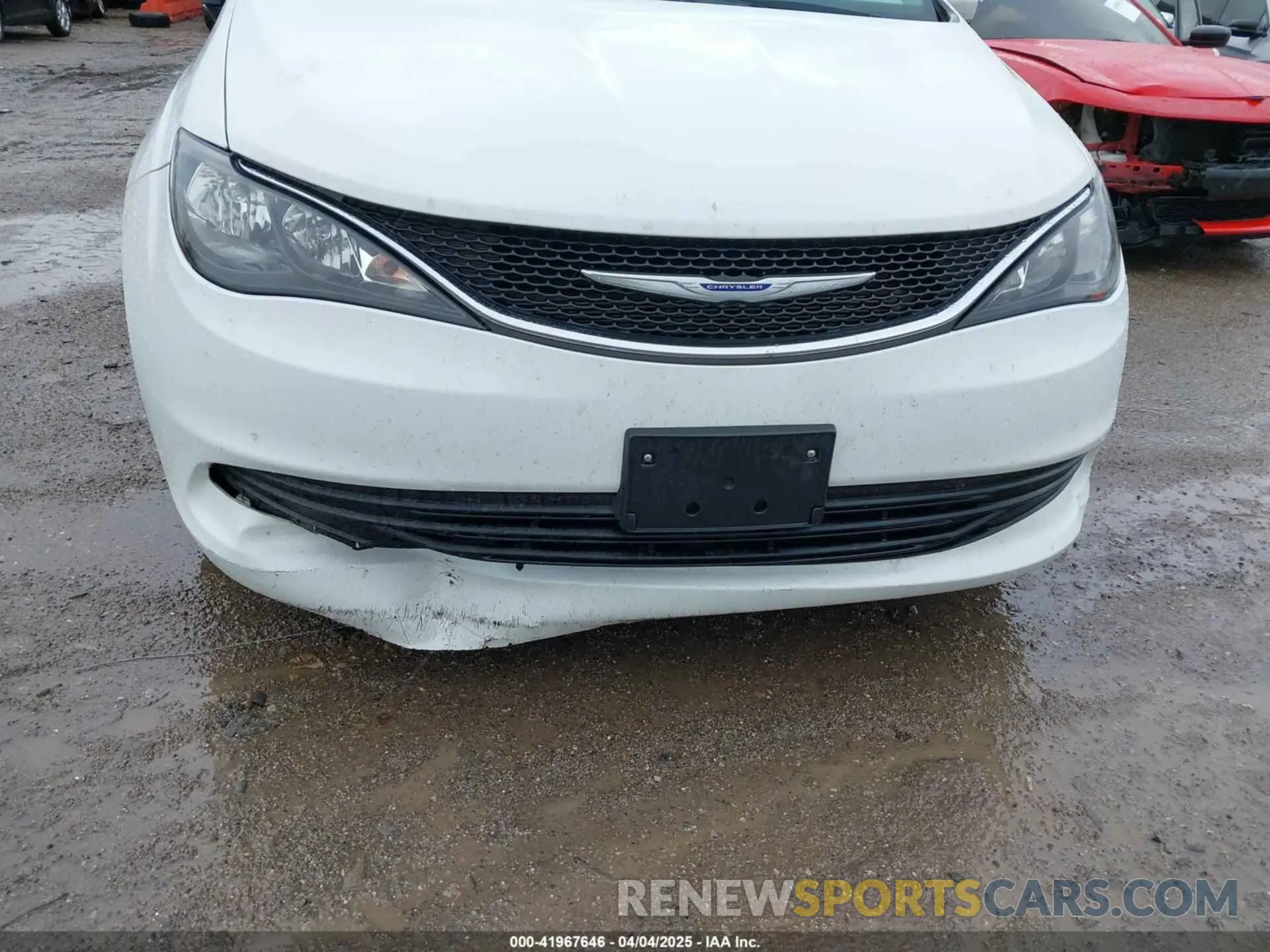 6 Photograph of a damaged car 2C4RC1DG1LR151578 CHRYSLER VOYAGER 2020