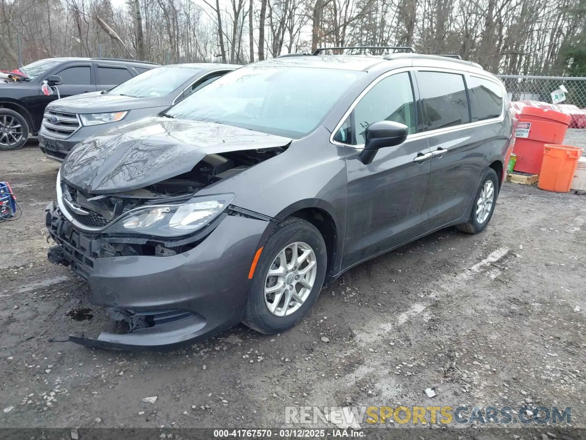 2 Photograph of a damaged car 2C4RC1DG2LR266058 CHRYSLER VOYAGER 2020
