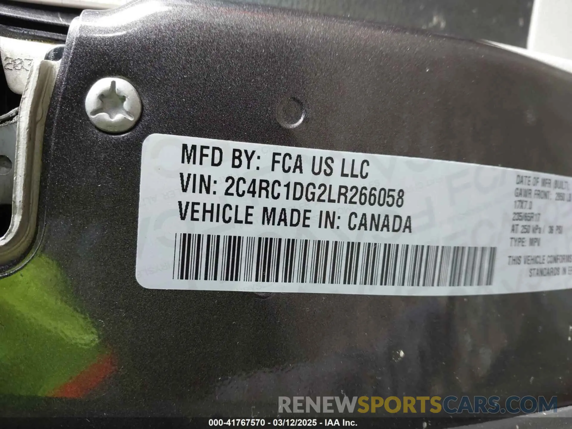 9 Photograph of a damaged car 2C4RC1DG2LR266058 CHRYSLER VOYAGER 2020