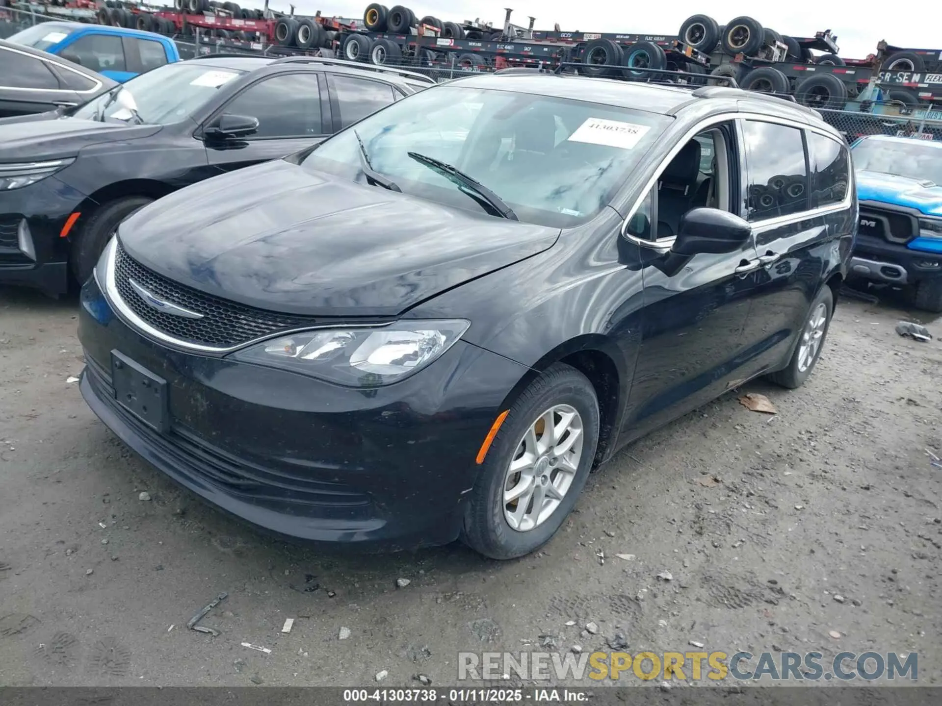 2 Photograph of a damaged car 2C4RC1DG7LR176839 CHRYSLER VOYAGER 2020