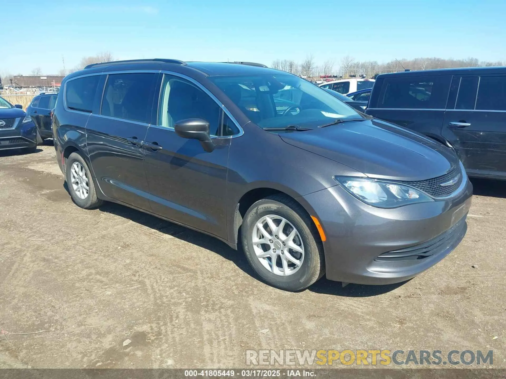 1 Photograph of a damaged car 2C4RC1DG9LR181752 CHRYSLER VOYAGER 2020