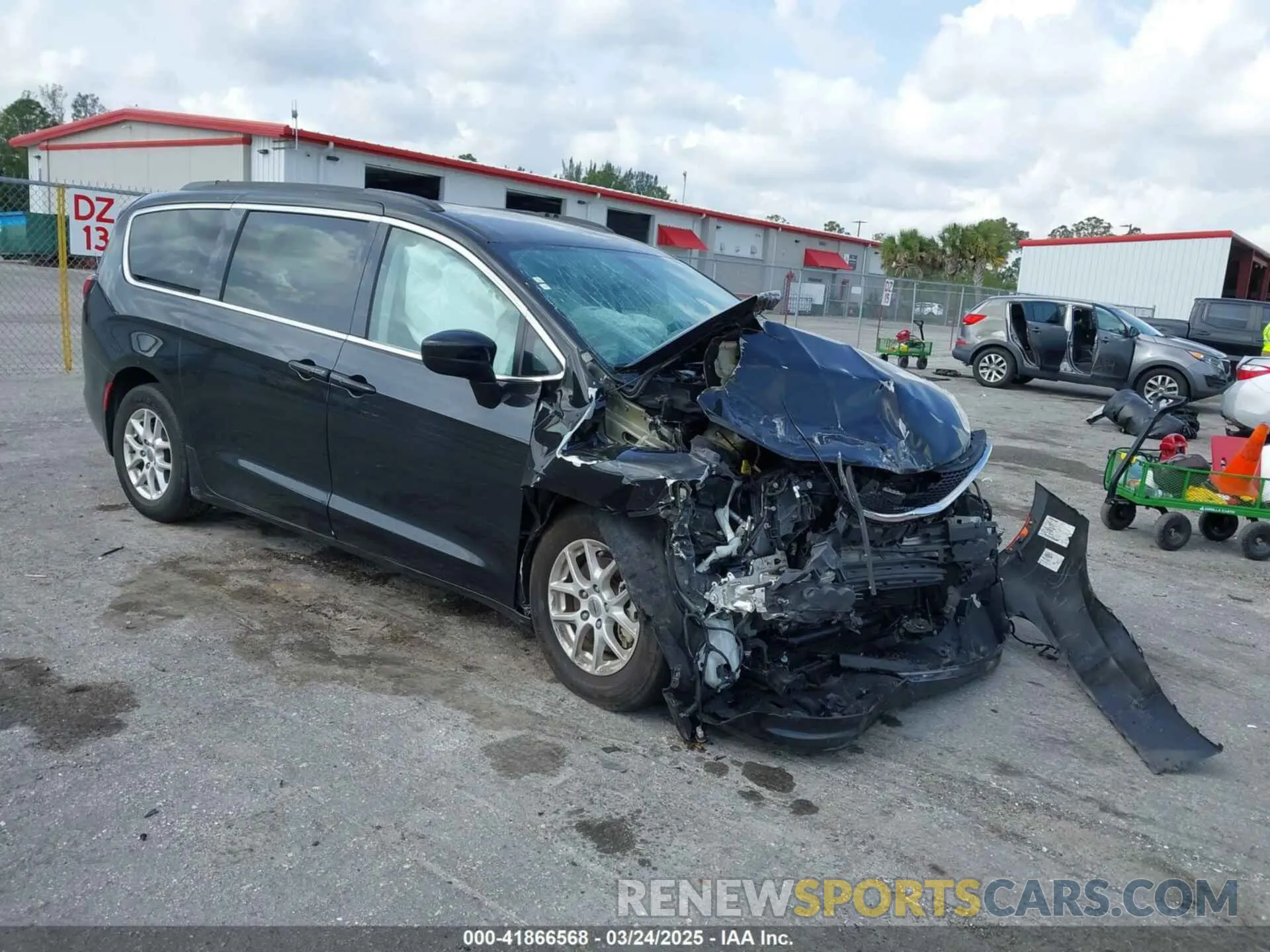12 Photograph of a damaged car 2C4RC1DG1MR515709 CHRYSLER VOYAGER 2021