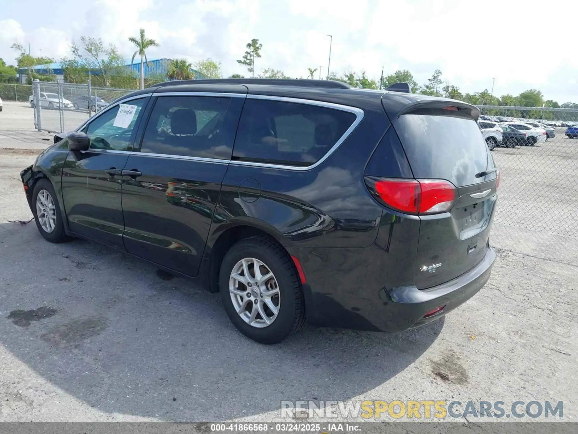 3 Photograph of a damaged car 2C4RC1DG1MR515709 CHRYSLER VOYAGER 2021