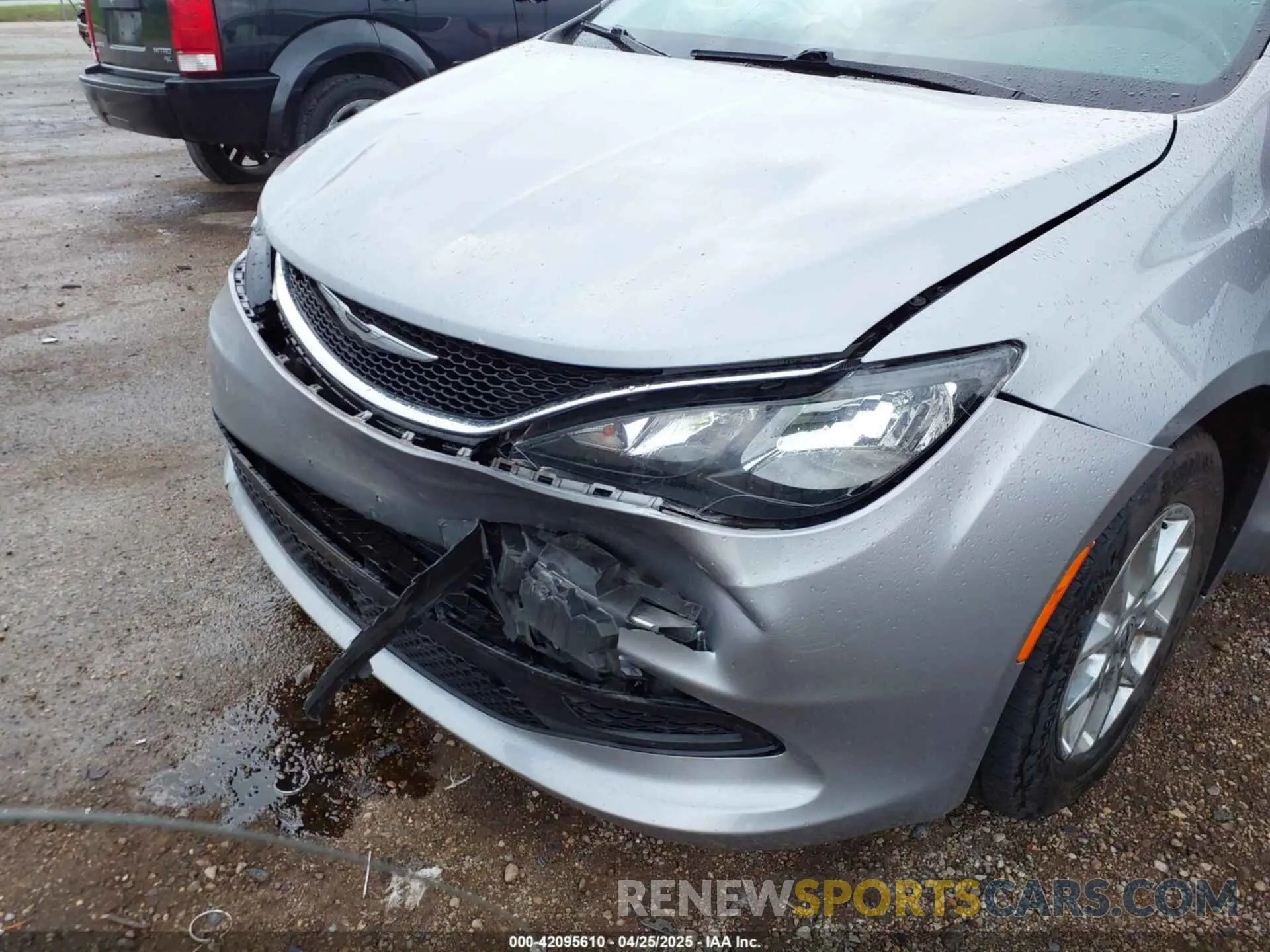 6 Photograph of a damaged car 2C4RC1DG1MR516827 CHRYSLER VOYAGER 2021