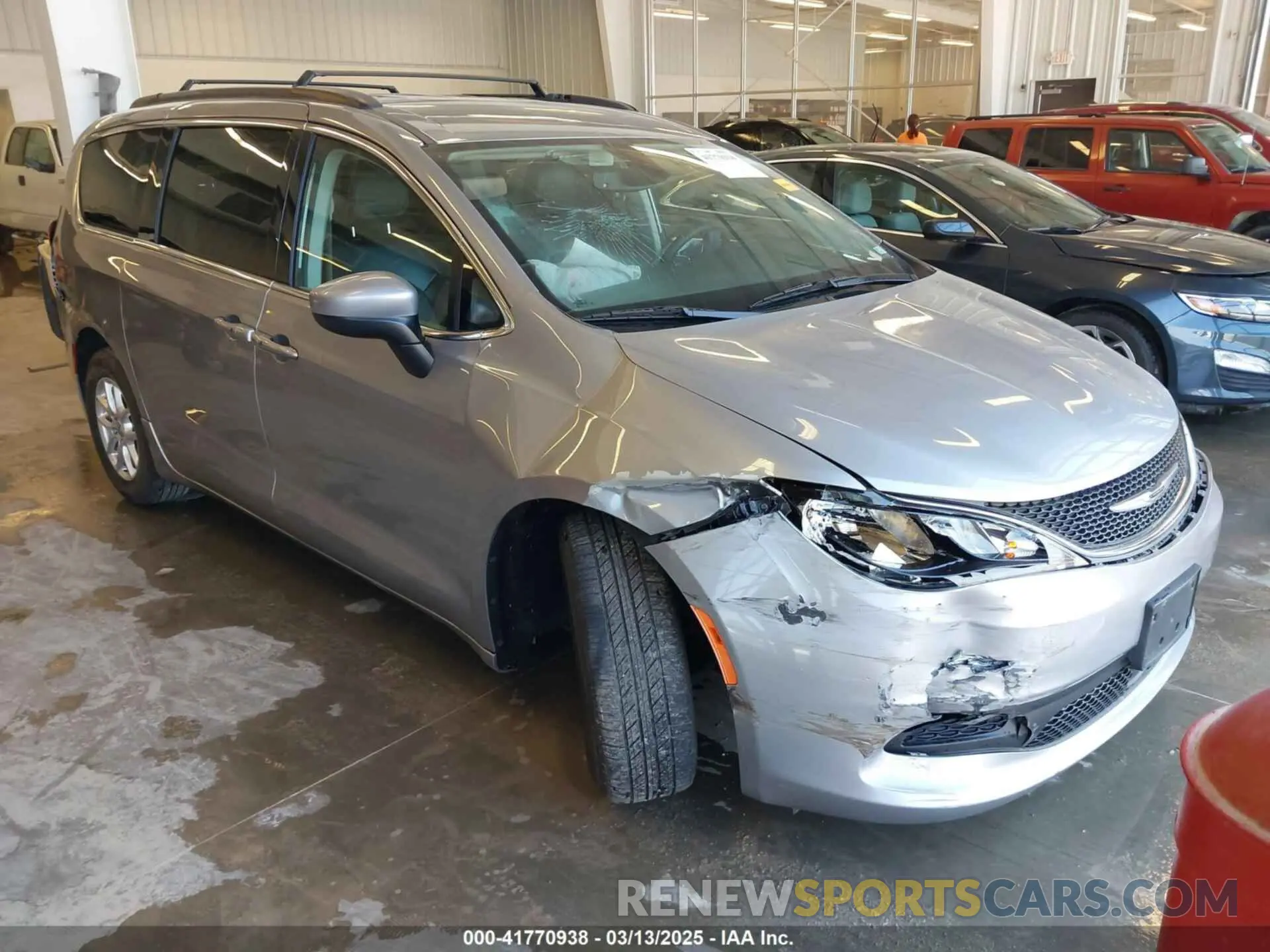 1 Photograph of a damaged car 2C4RC1DG2MR506453 CHRYSLER VOYAGER 2021