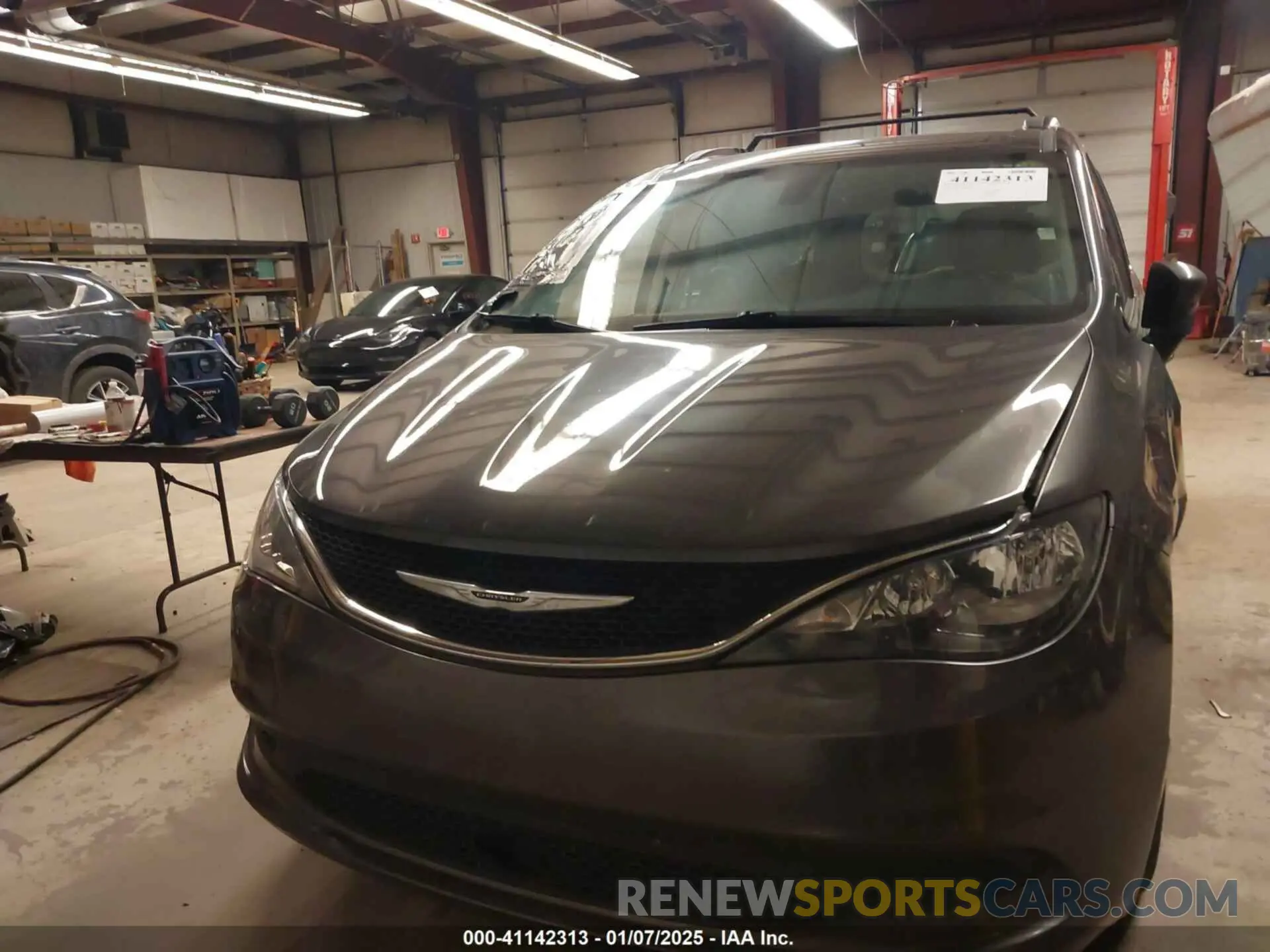 13 Photograph of a damaged car 2C4RC1DG2MR549853 CHRYSLER VOYAGER 2021